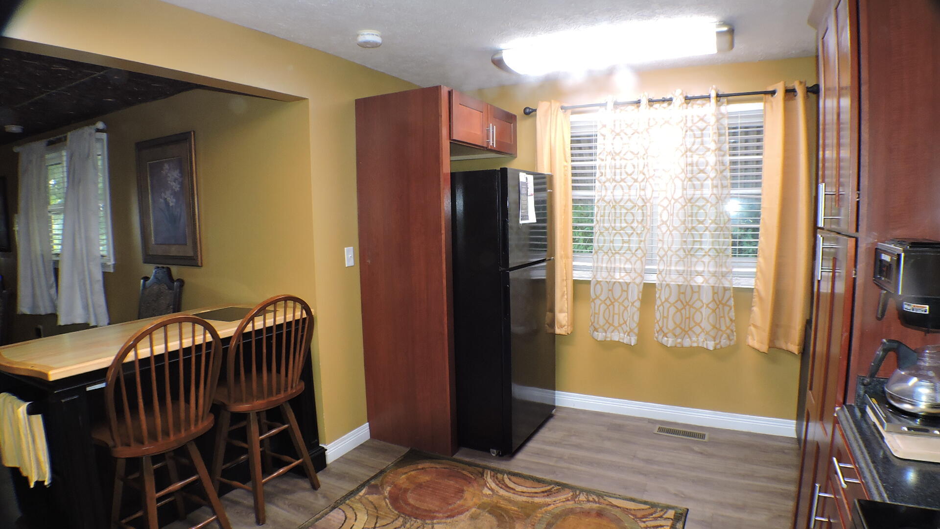 463 E High Street Property Photo 10