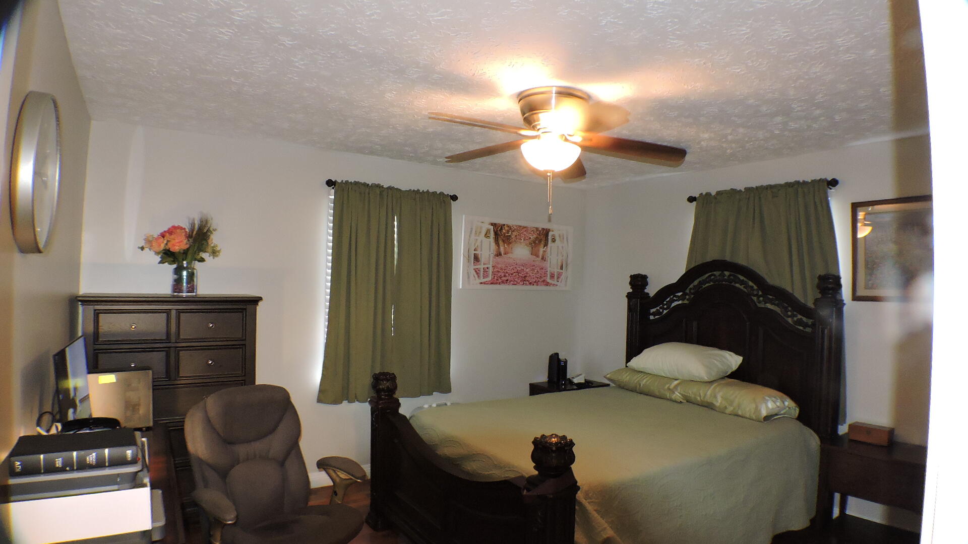 463 E High Street Property Photo 14
