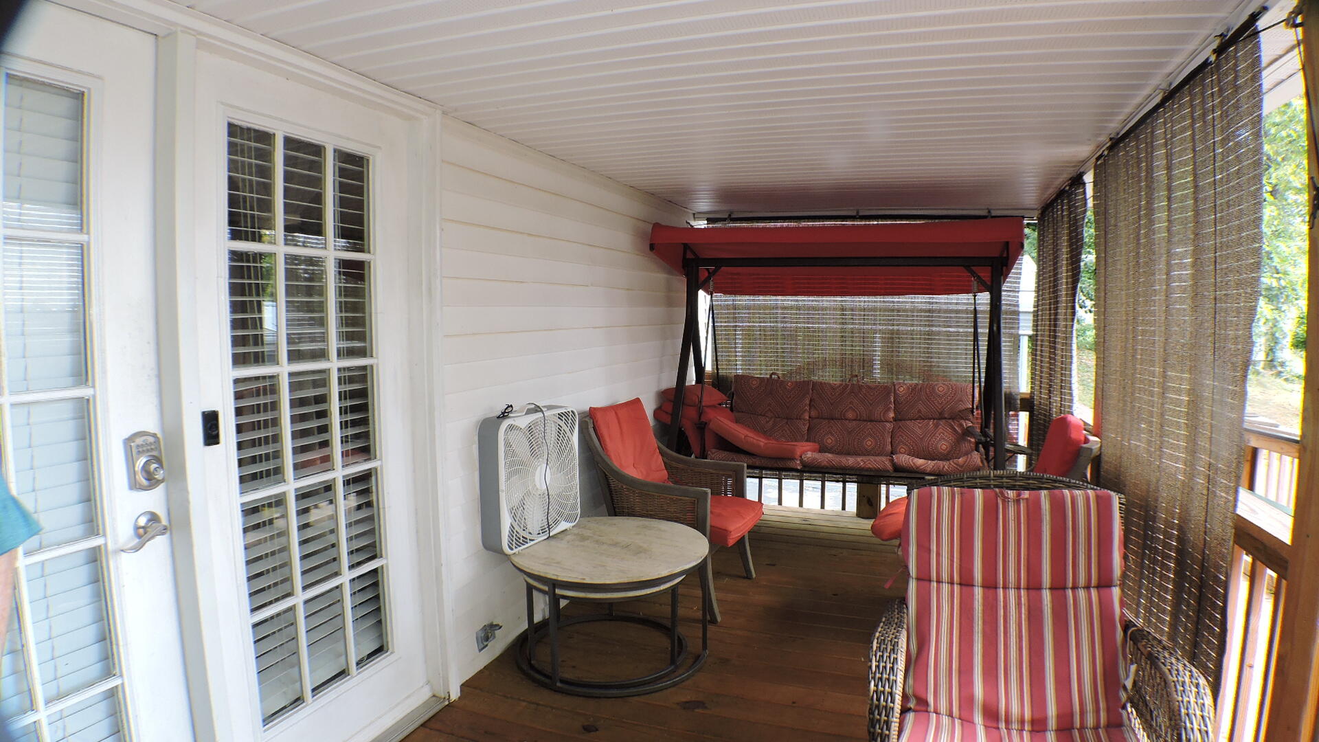 463 E High Street Property Photo 28