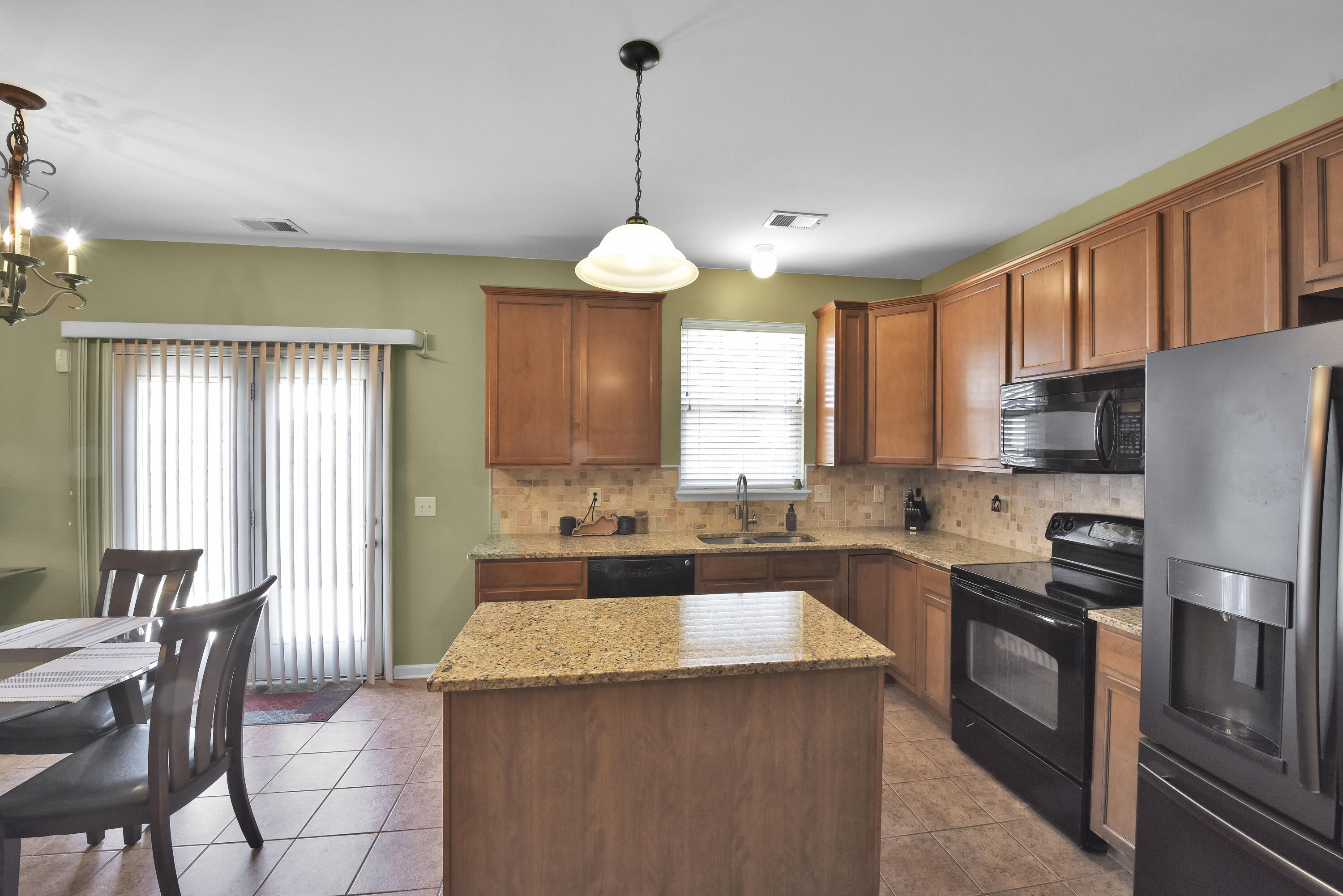 116 Whitman Way Property Photo 15