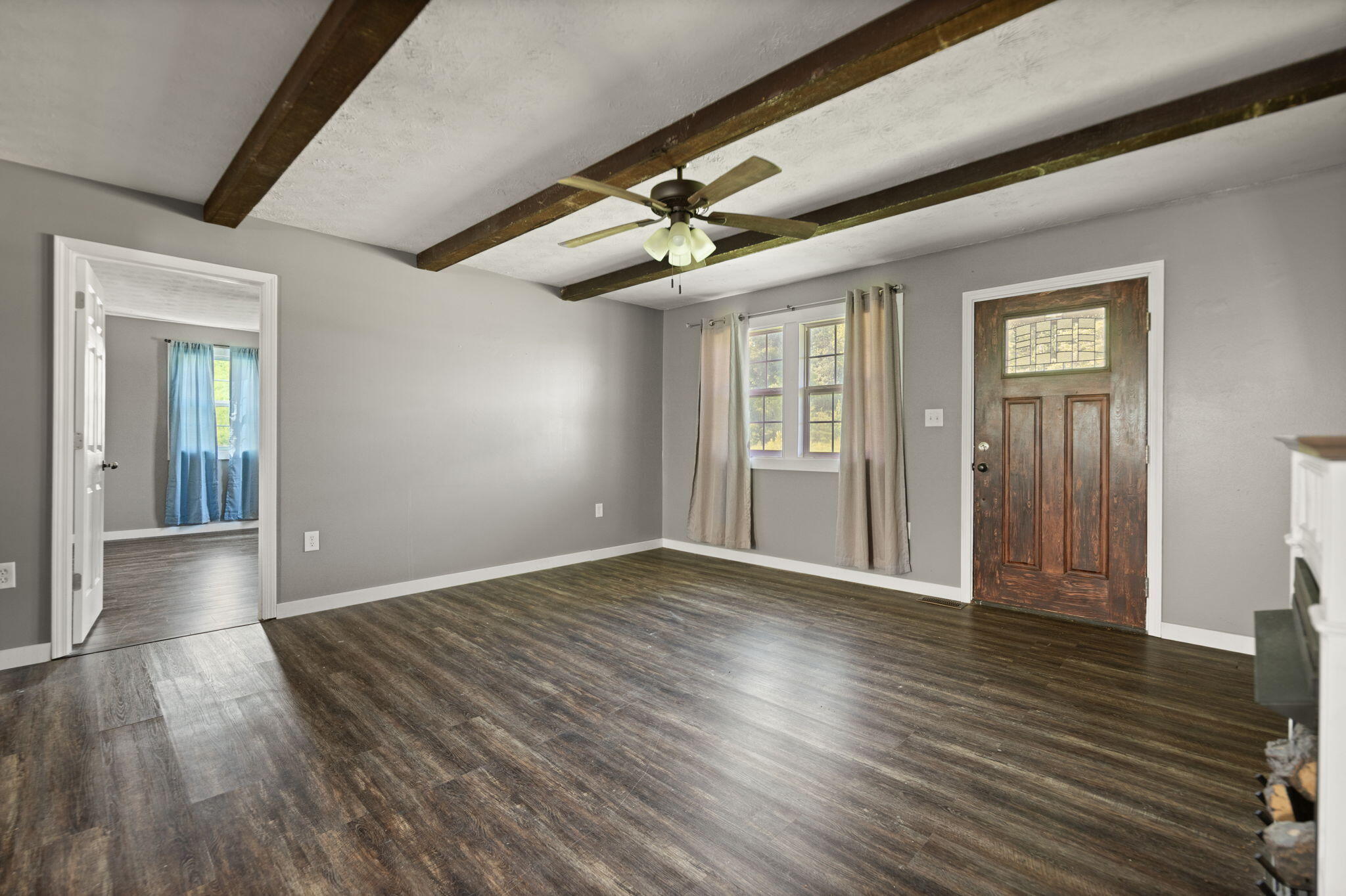 15942 Hwy 460 W Property Photo 6