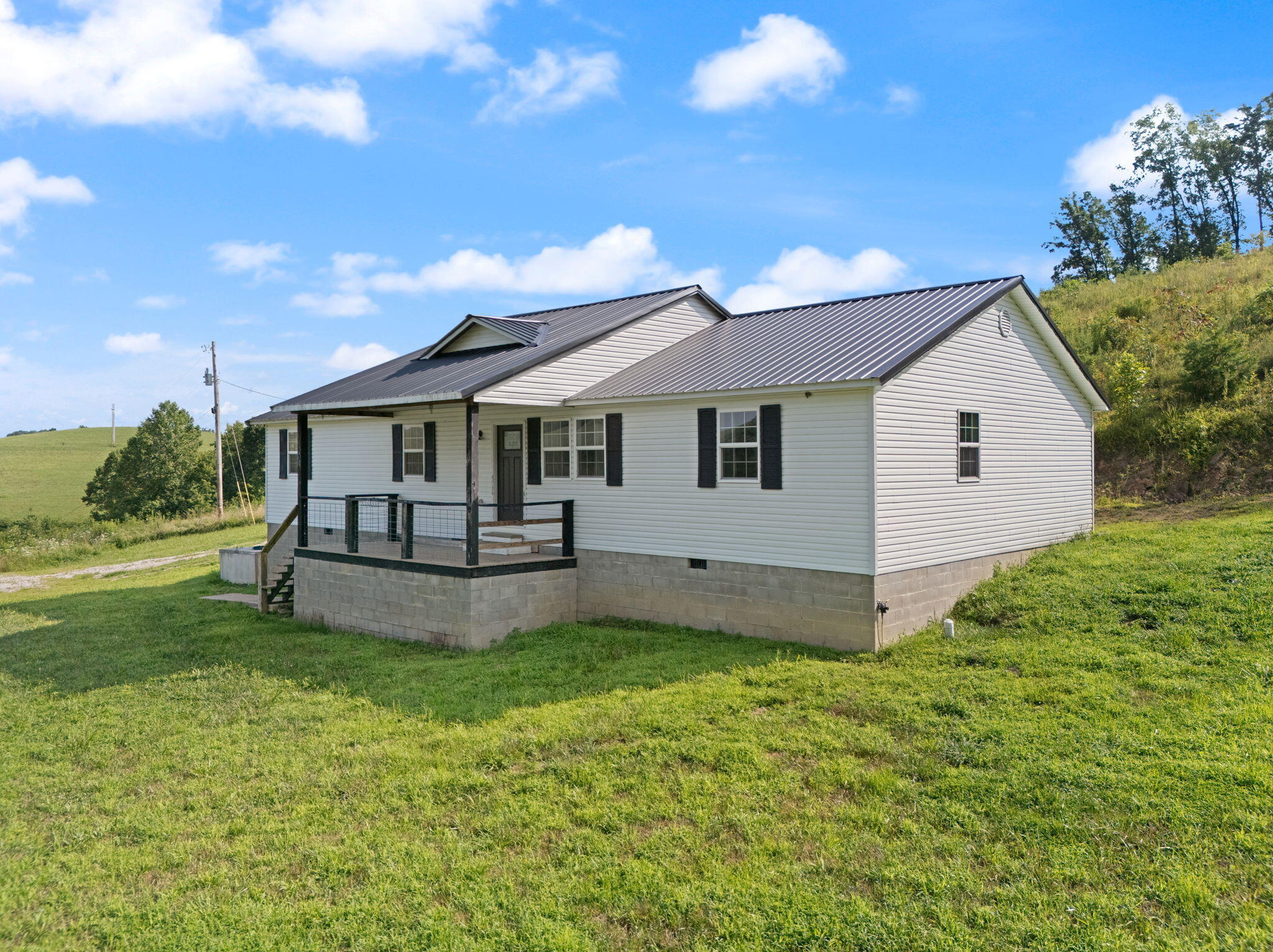 15942 Hwy 460 W Property Photo 37