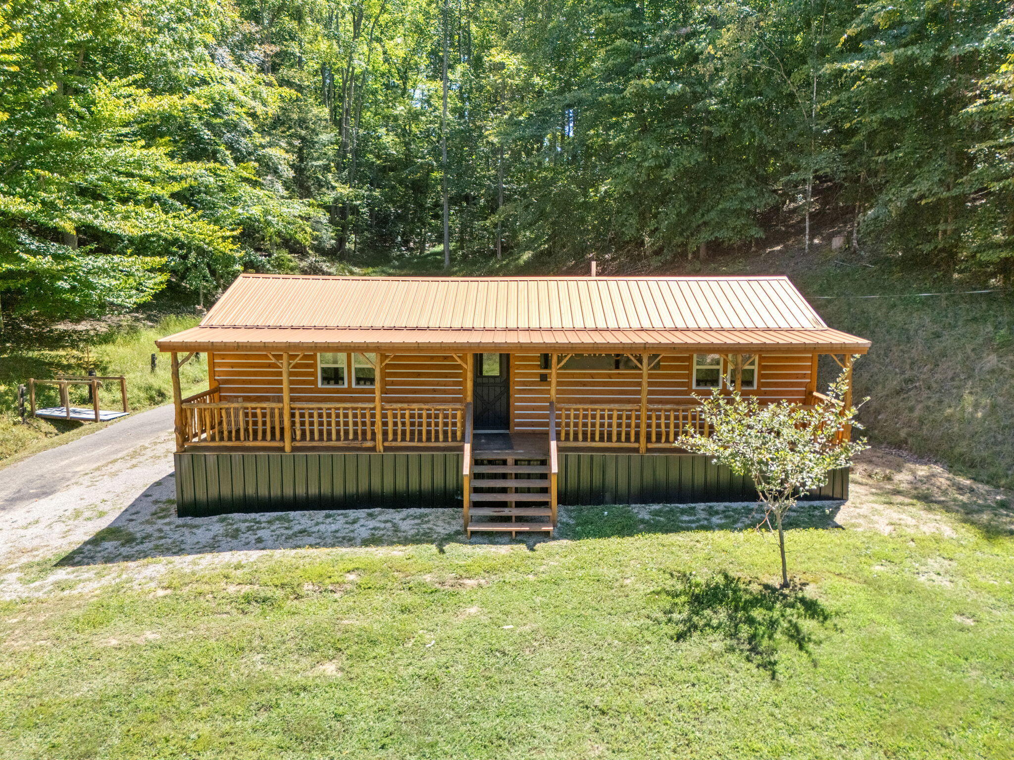 143 Mullins Point Road Property Photo 1