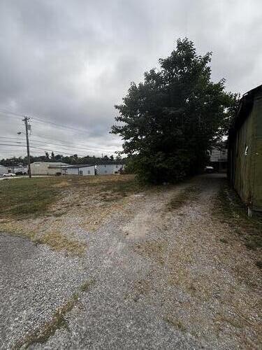 811 E Main Street Property Photo 1