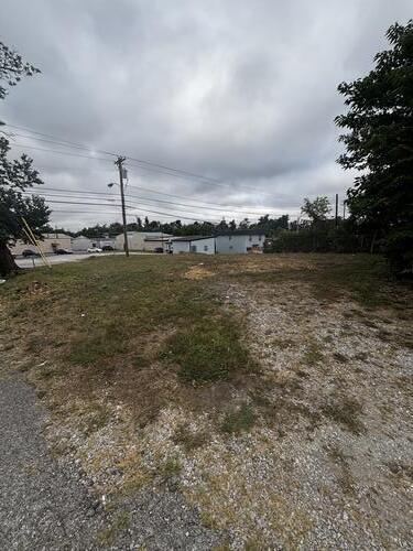 811 E Main Street Property Photo 2