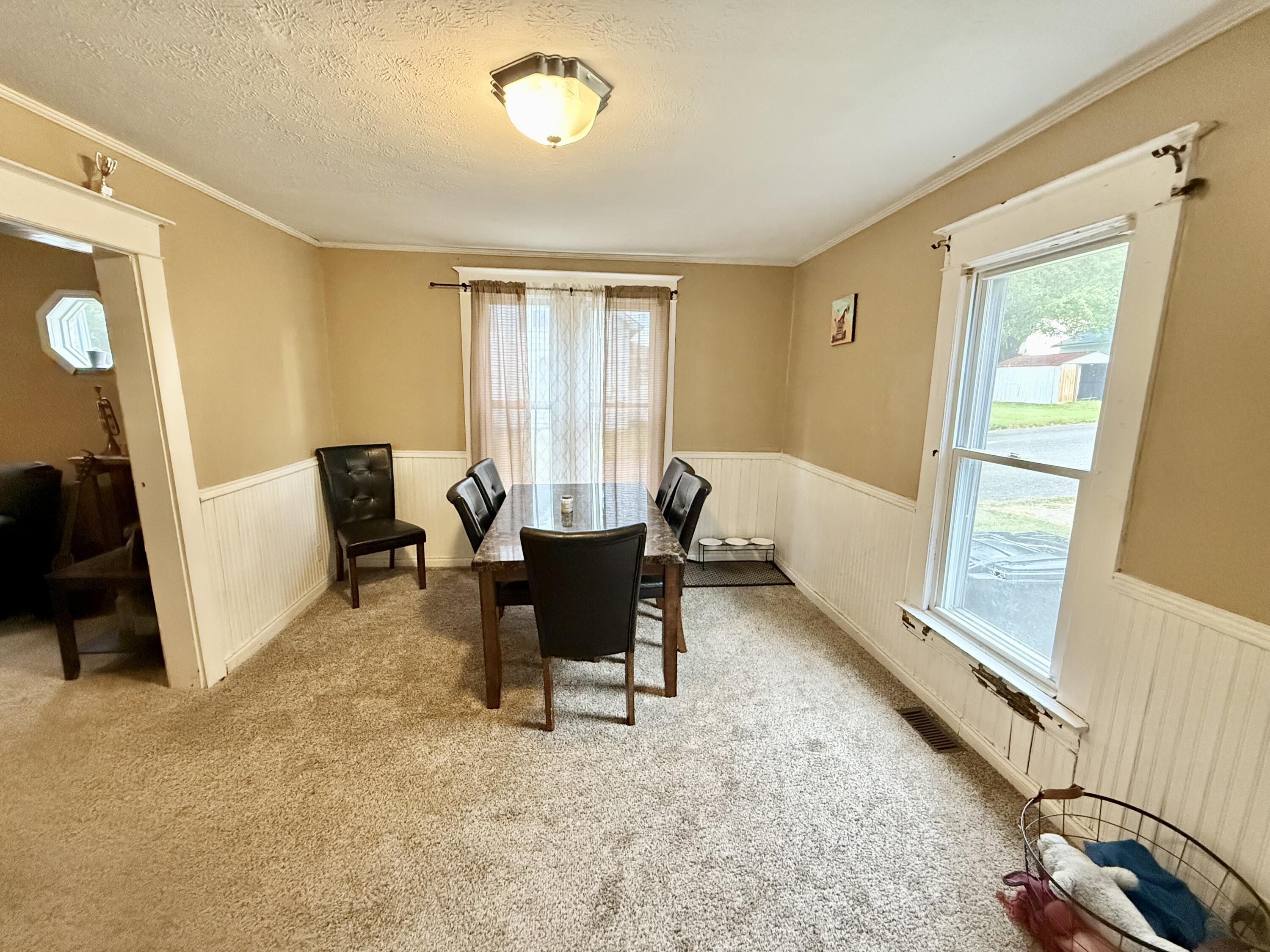 622 E Bourne Avenue Property Photo 5