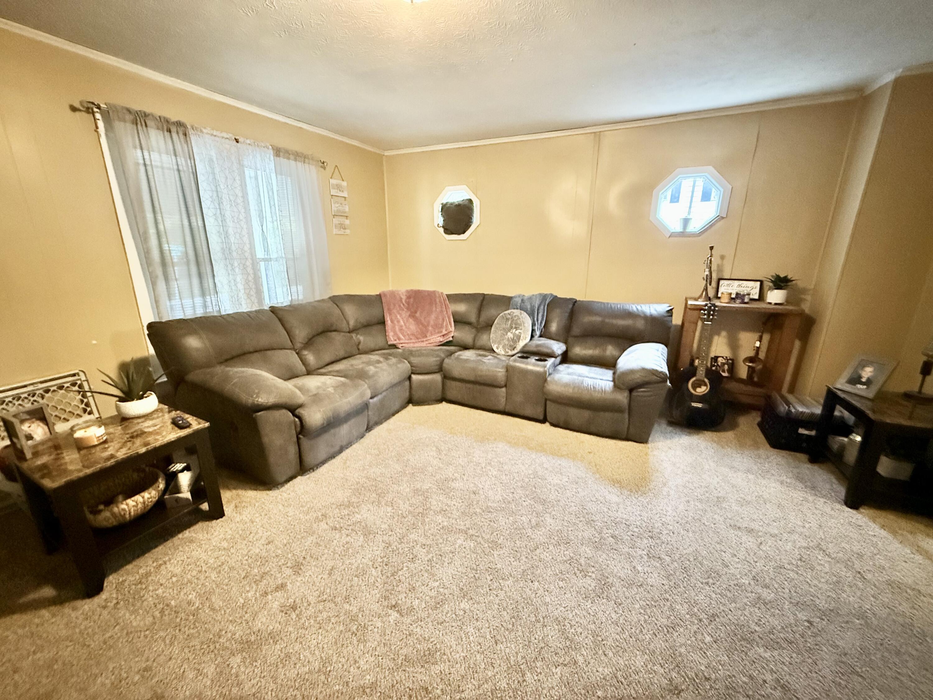 622 E Bourne Avenue Property Photo 7