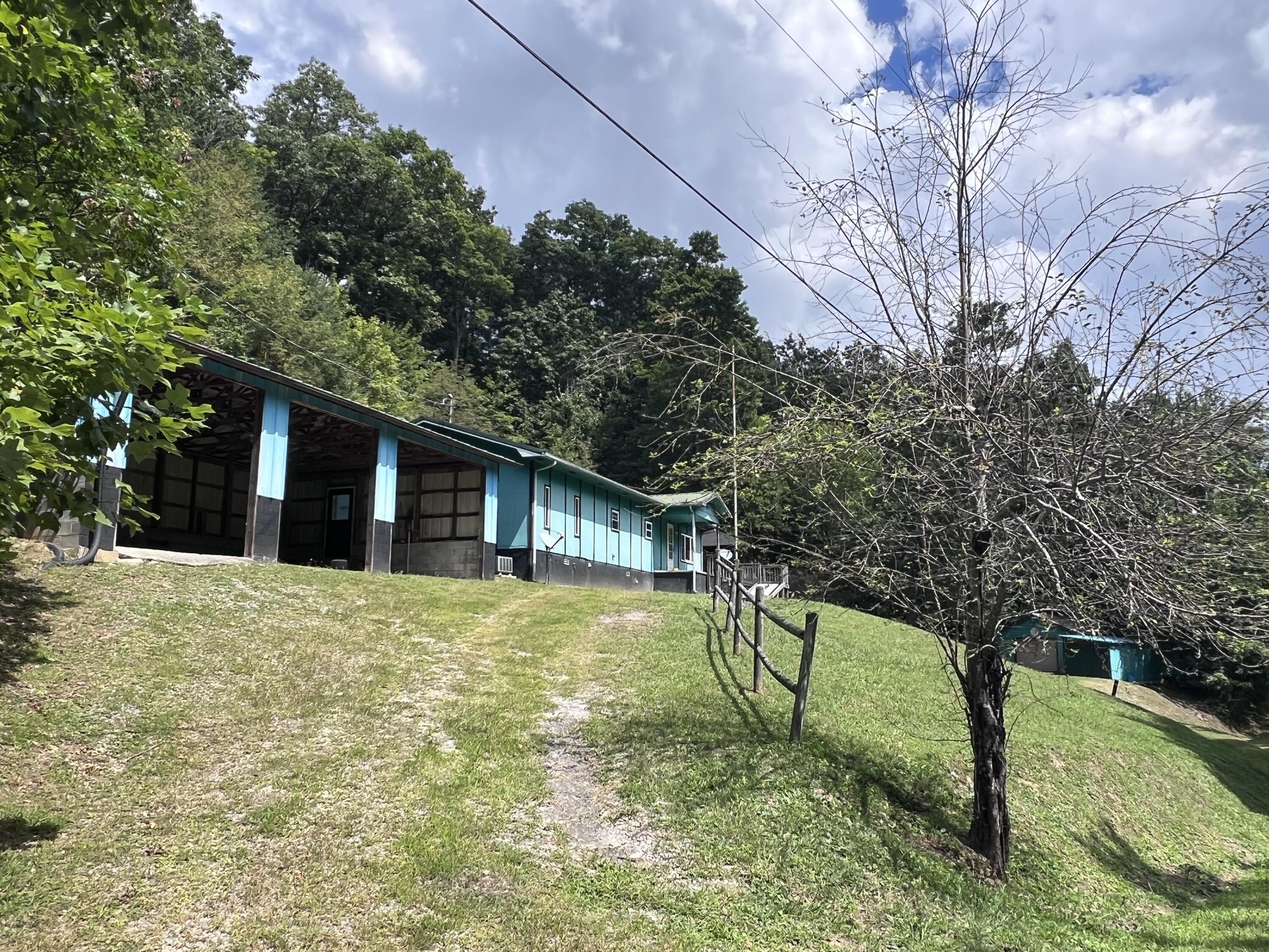 461 Round Ridge Road Property Photo 1