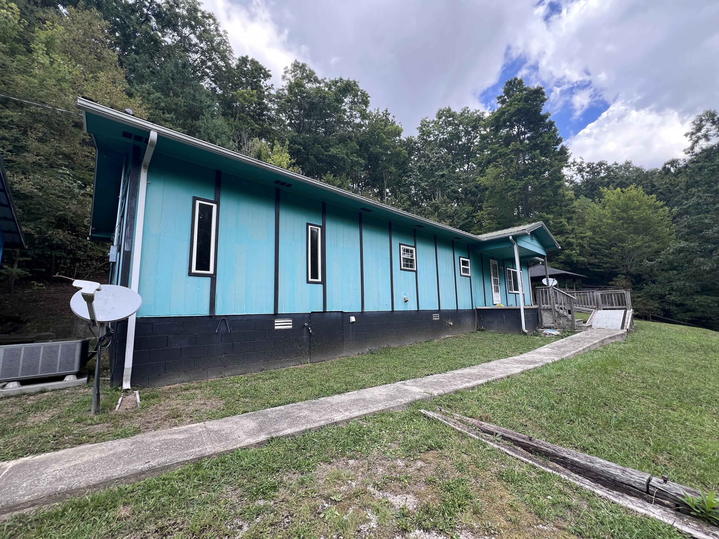 461 Round Ridge Road Property Photo 3