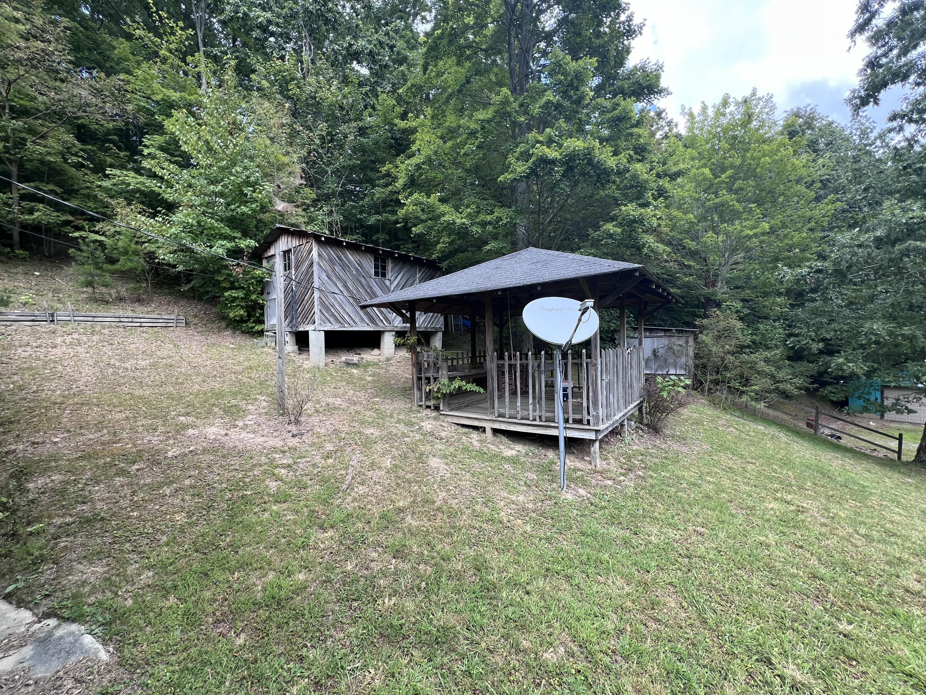 461 Round Ridge Road Property Photo 6