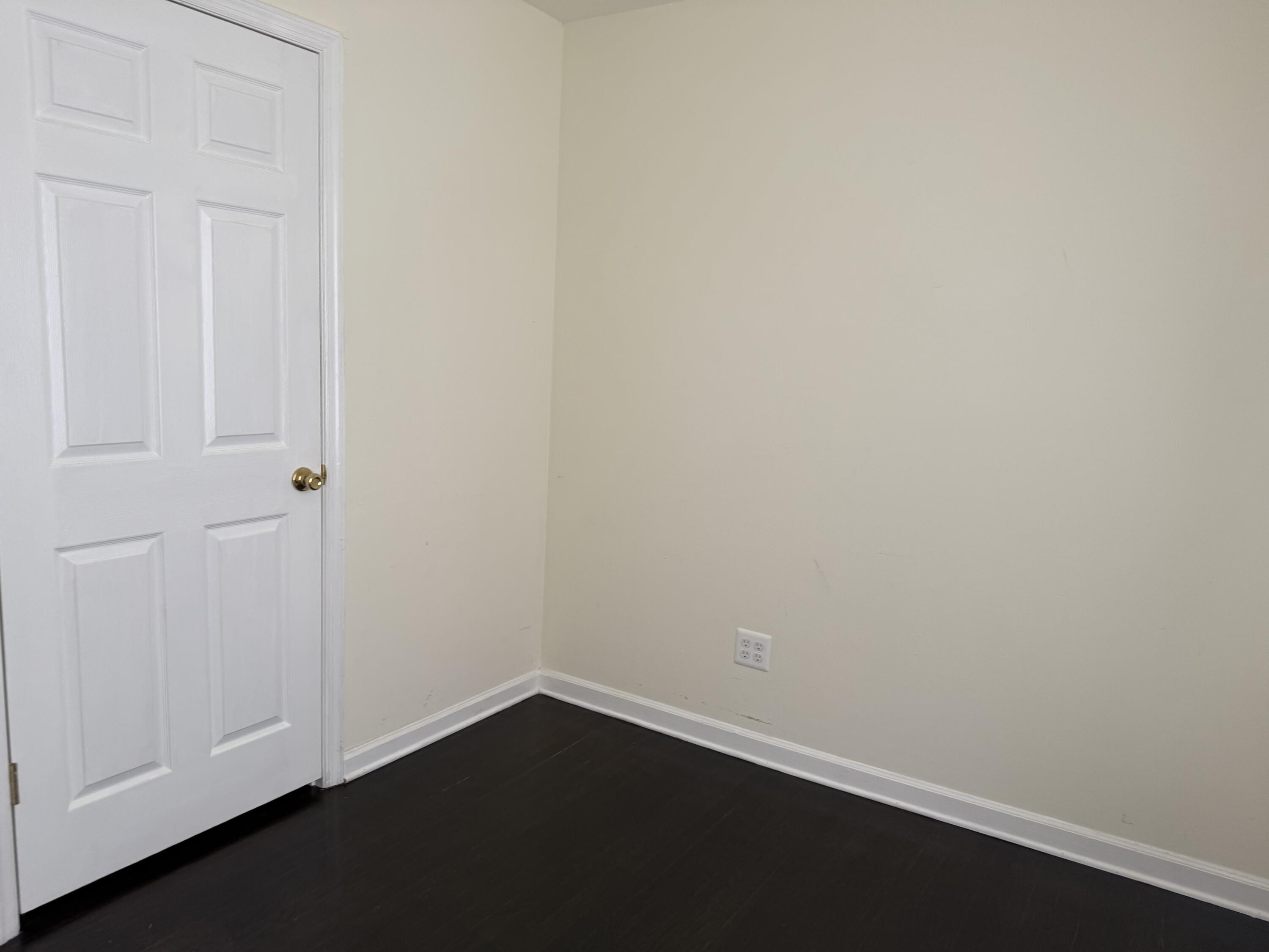139 E Showalter Drive Property Photo 18