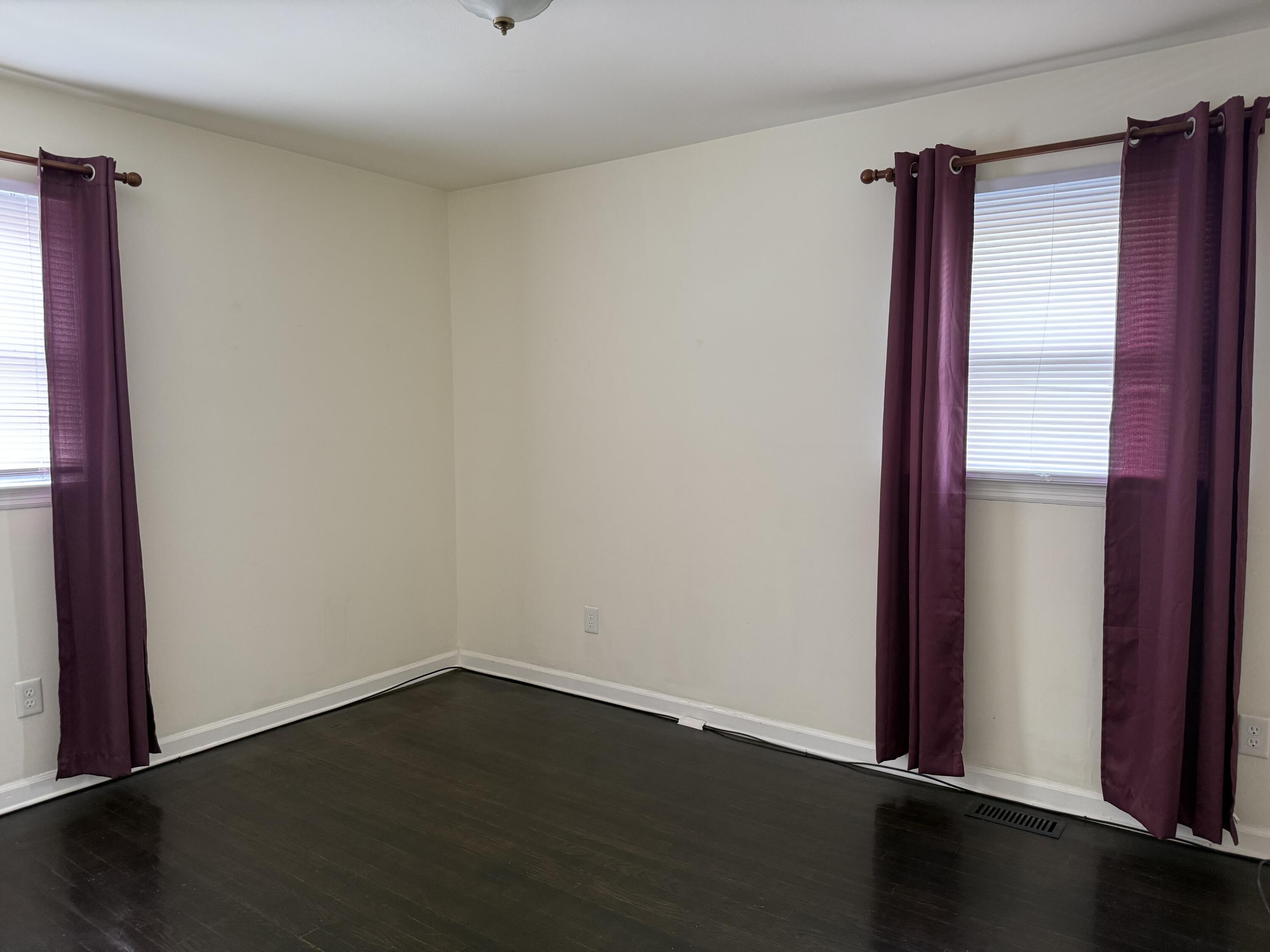 139 E Showalter Drive Property Photo 23