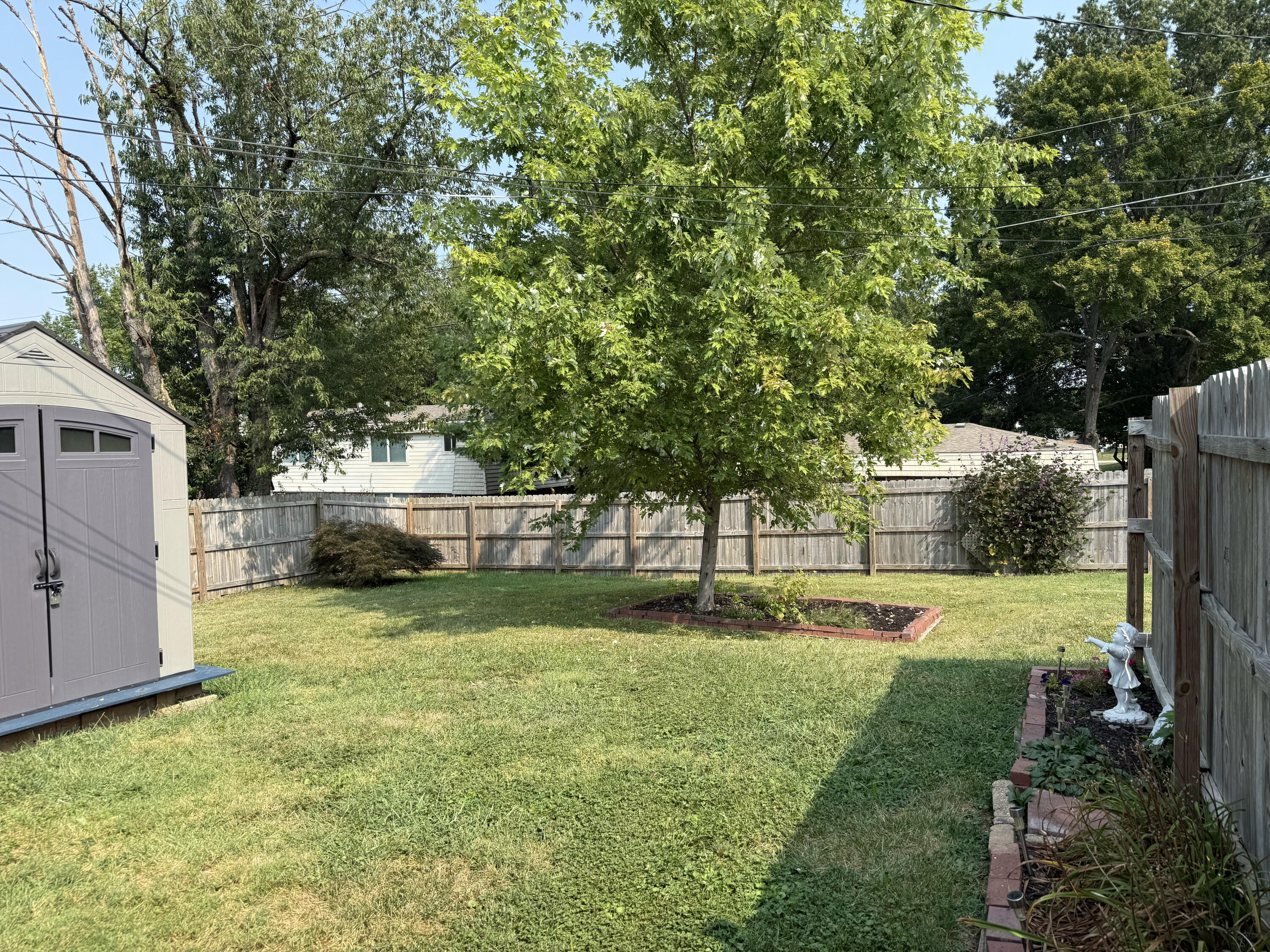 139 E Showalter Drive Property Photo 28