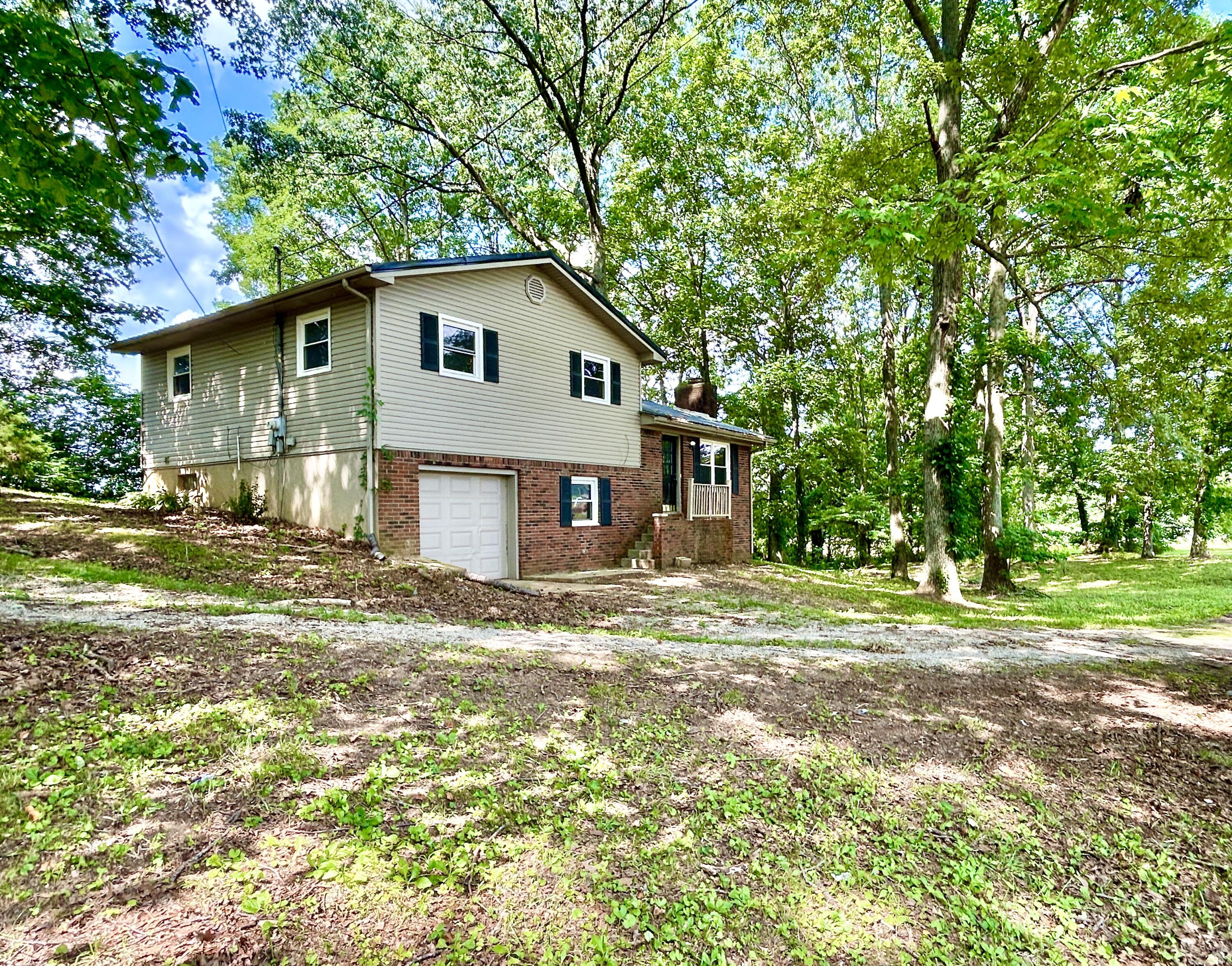 2395 Highway 452 Property Photo 6