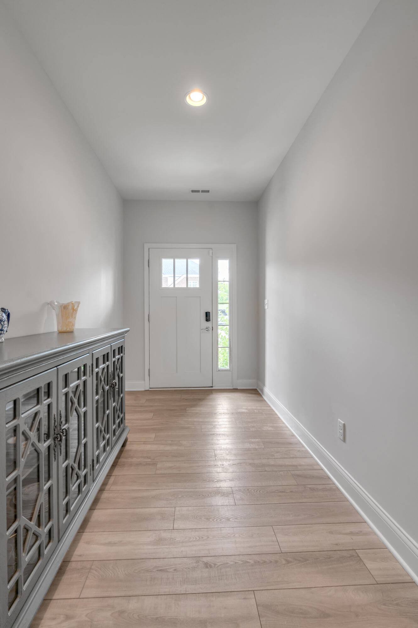 3585 Bay Springs Park Property Photo 4