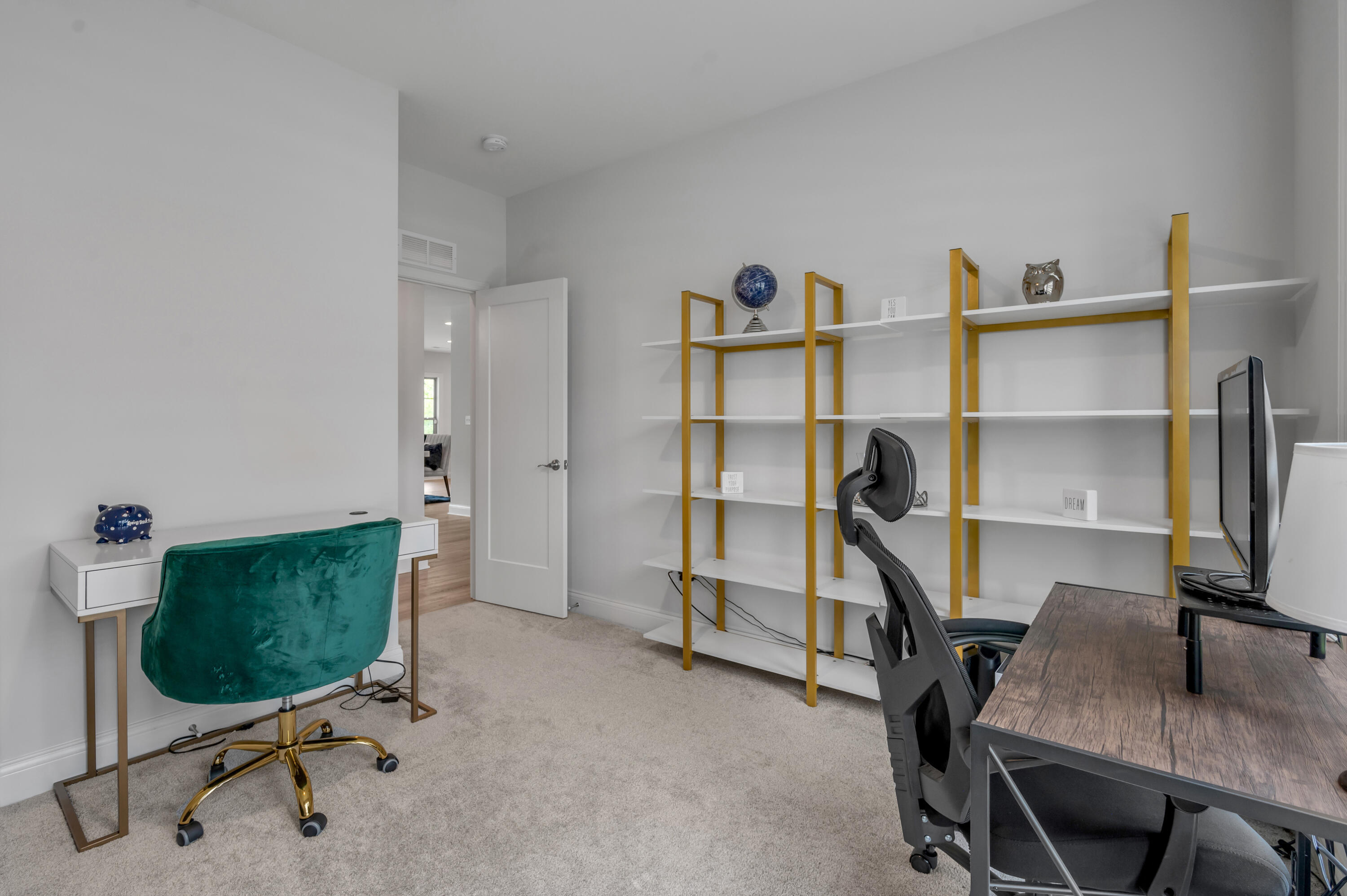3585 Bay Springs Park Property Photo 6