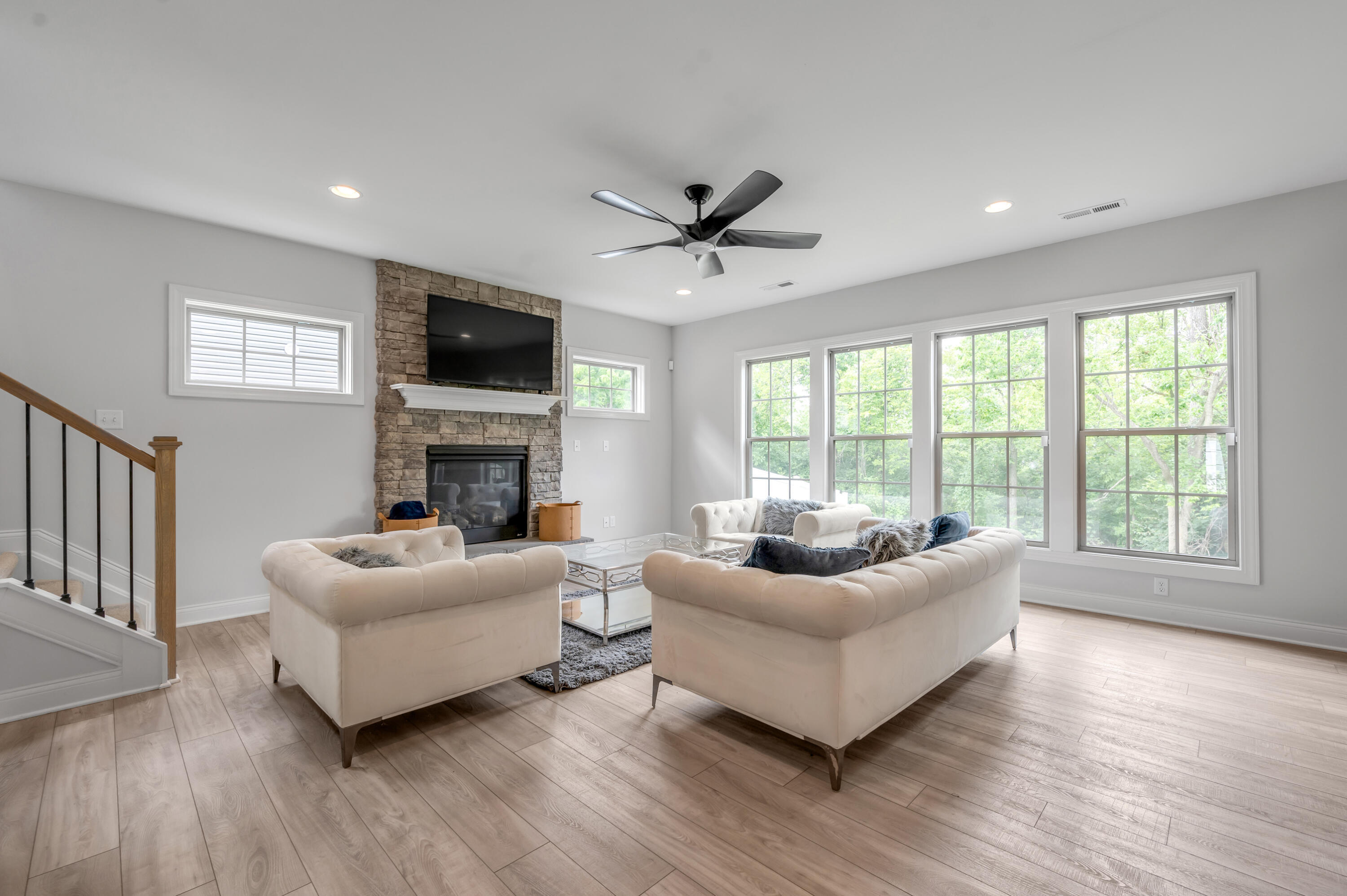 3585 Bay Springs Park Property Photo 10