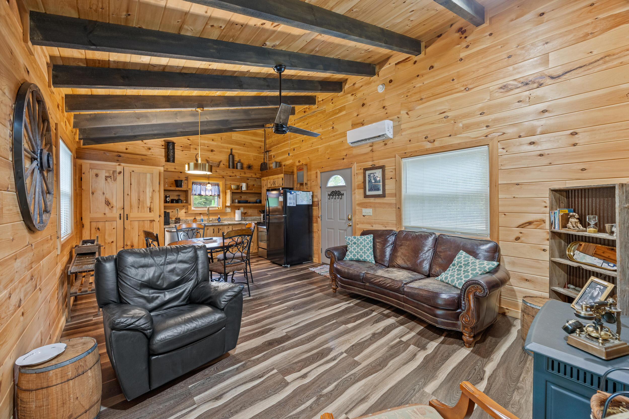 4523 Amos Ridge Road Property Photo 6