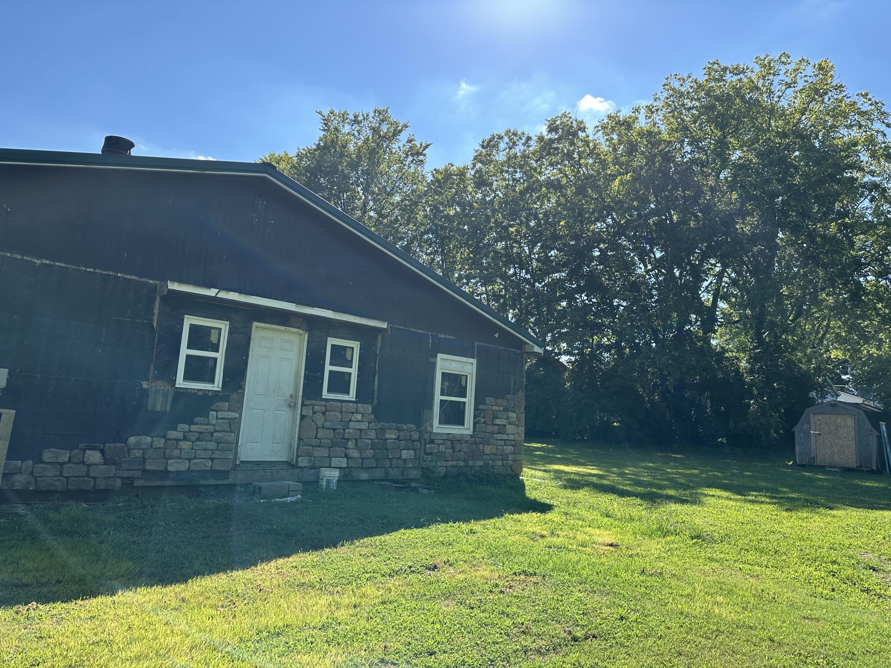 208 4th Street Property Photo 2