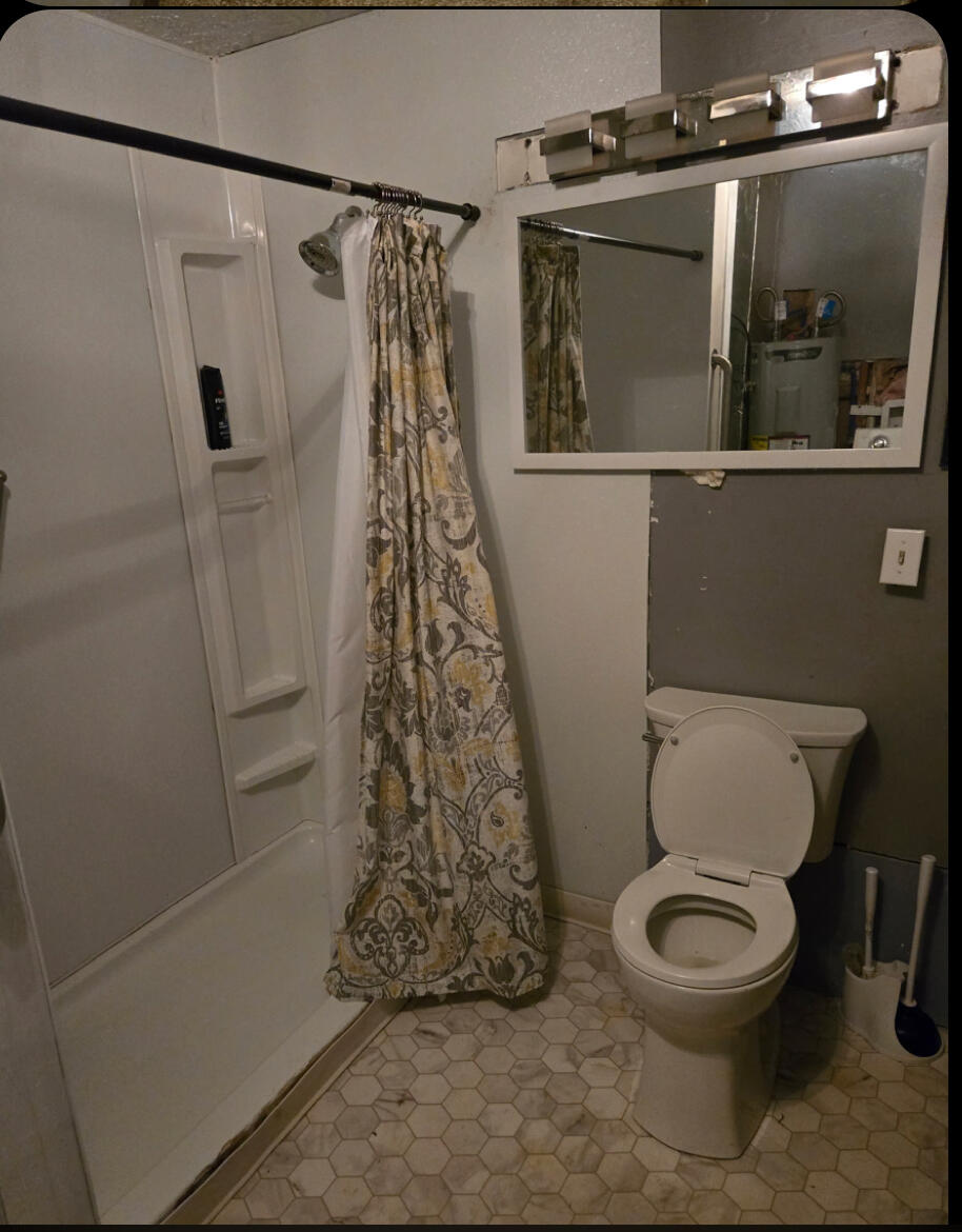 208 4th Street Property Photo 6