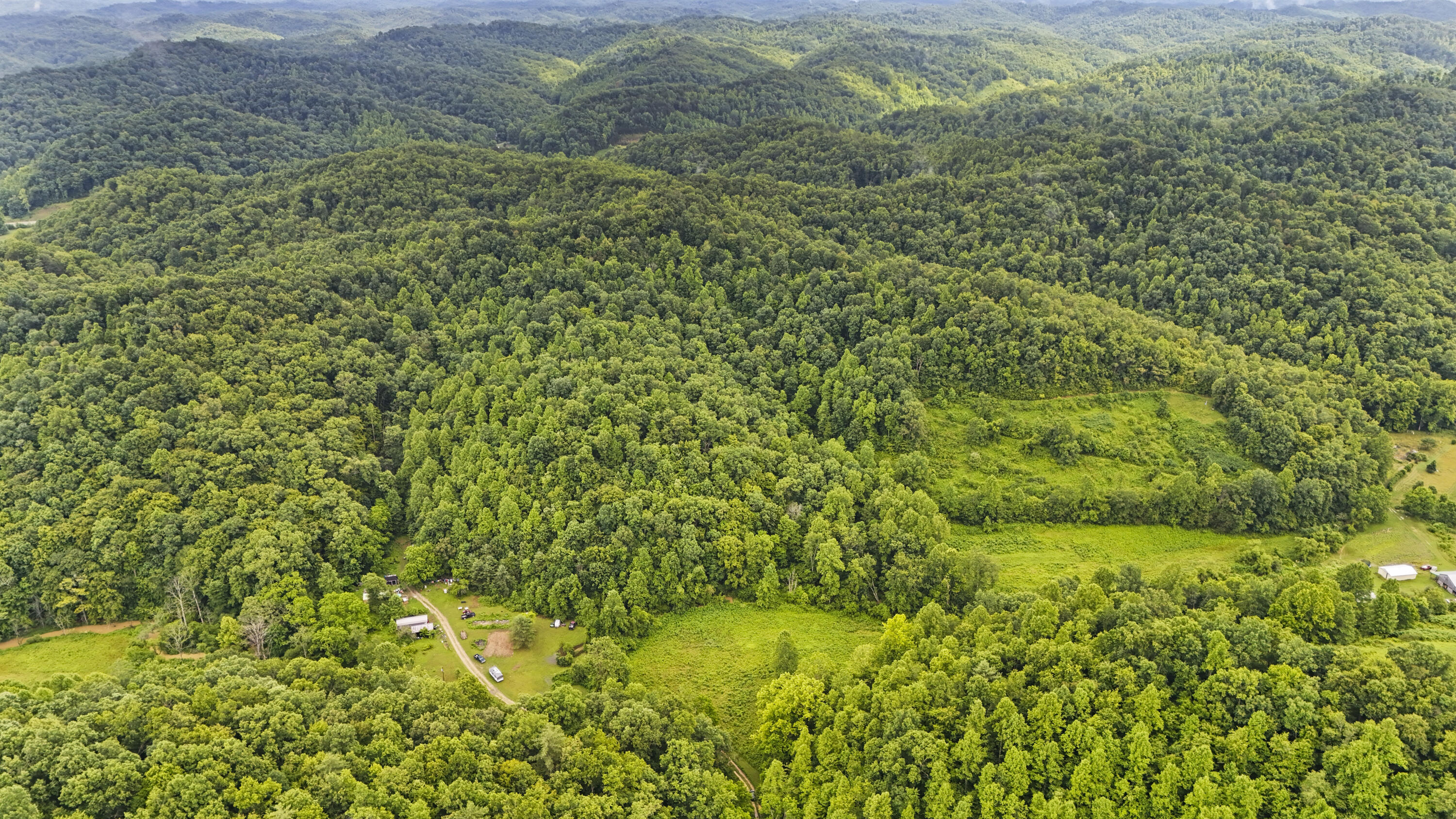 1235 Greenbrier Branch Road Property Photo 4