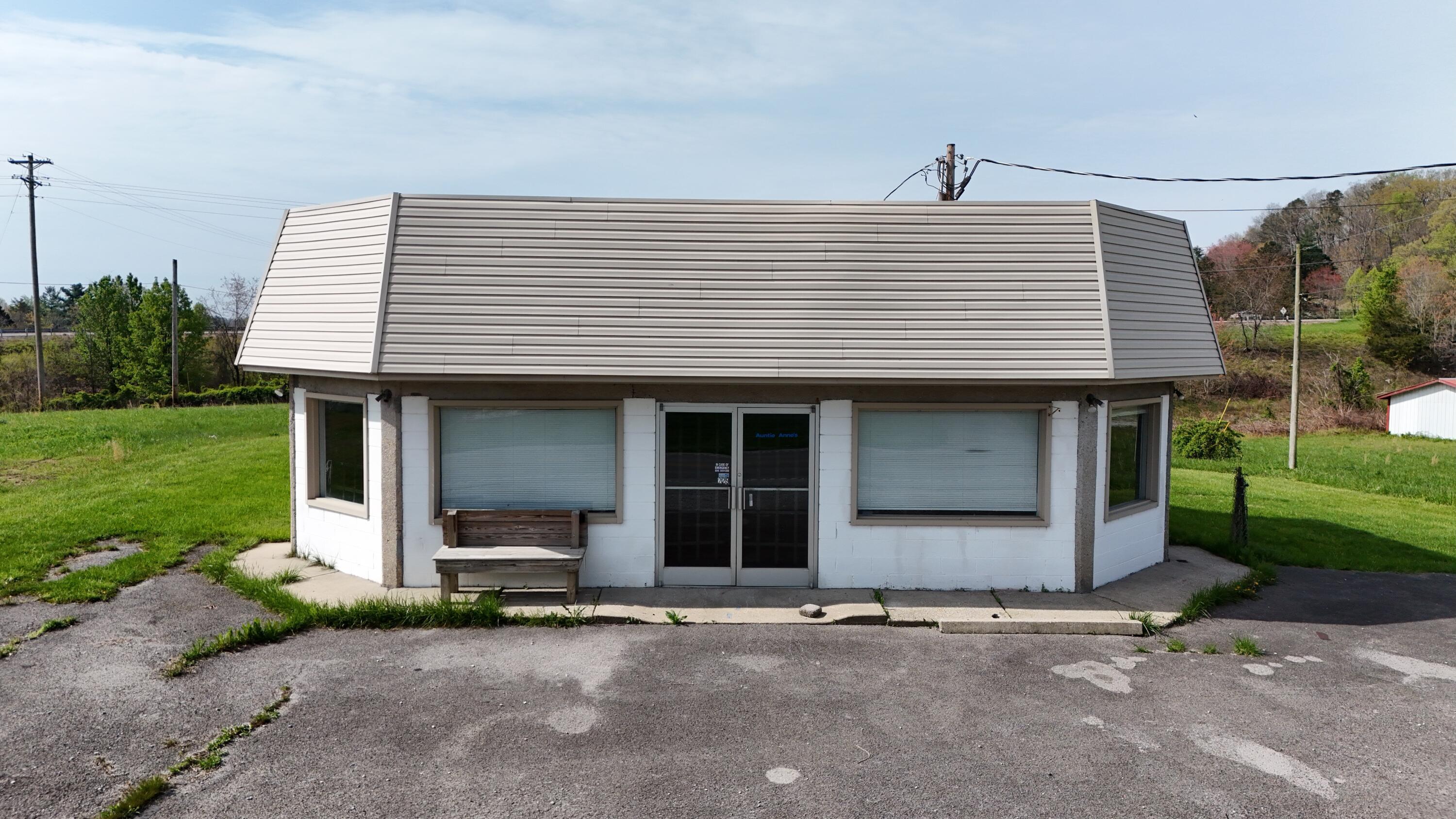 229 Somerset Road Property Photo 1