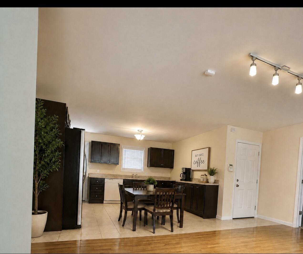 403 Aspen Drive Property Photo 6