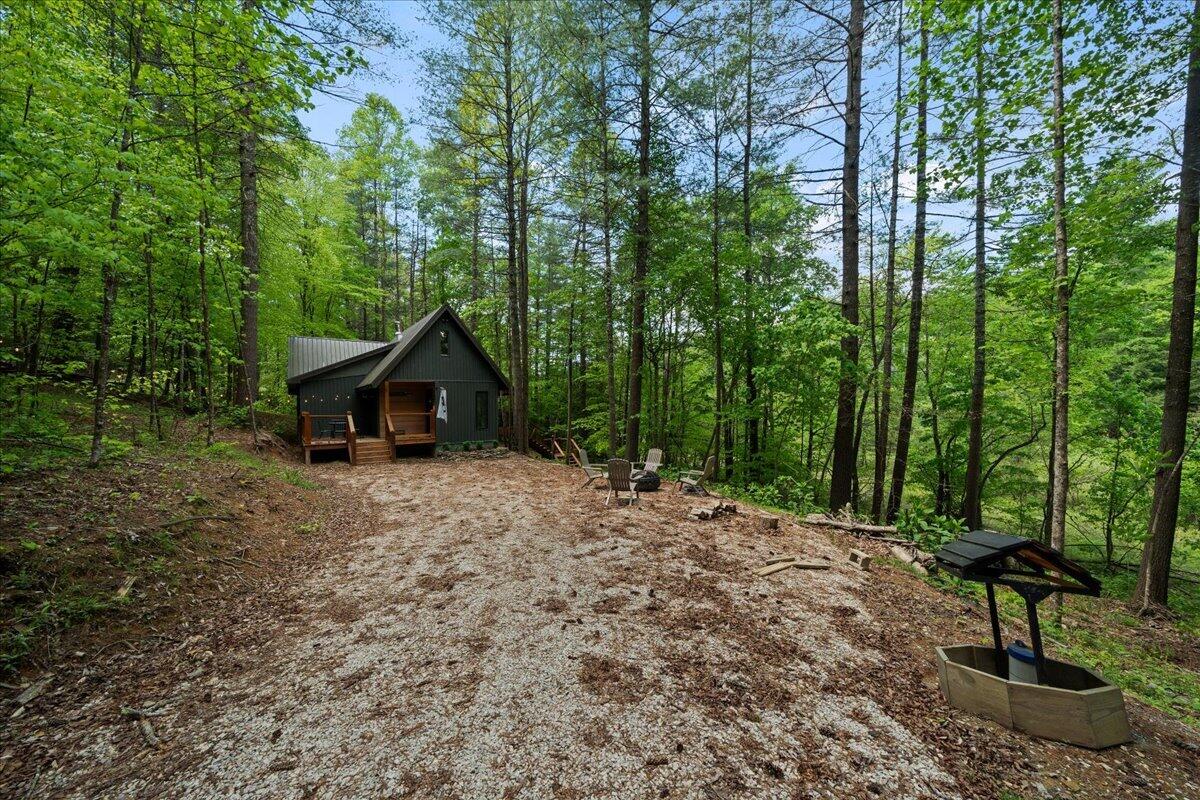 82 Firefly Lane Property Photo 27
