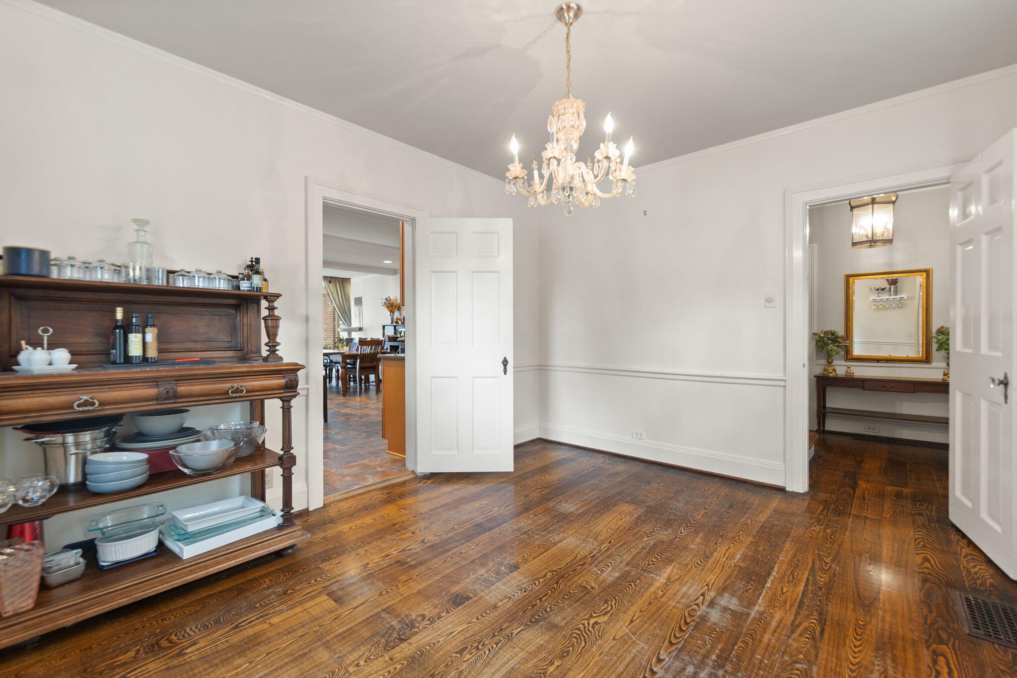 242 Henry Clay Boulevard Property Photo 26
