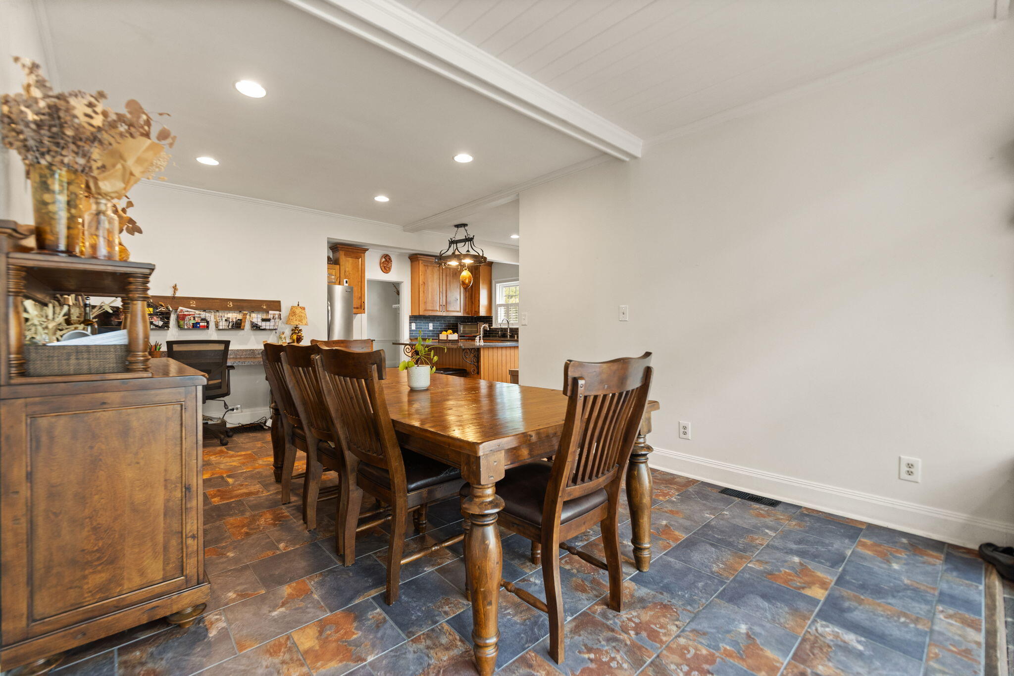 242 Henry Clay Boulevard Property Photo 34