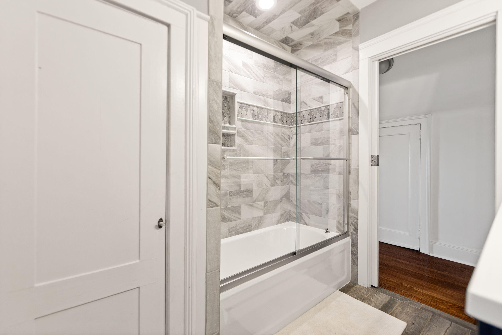 242 Henry Clay Boulevard Property Photo 60