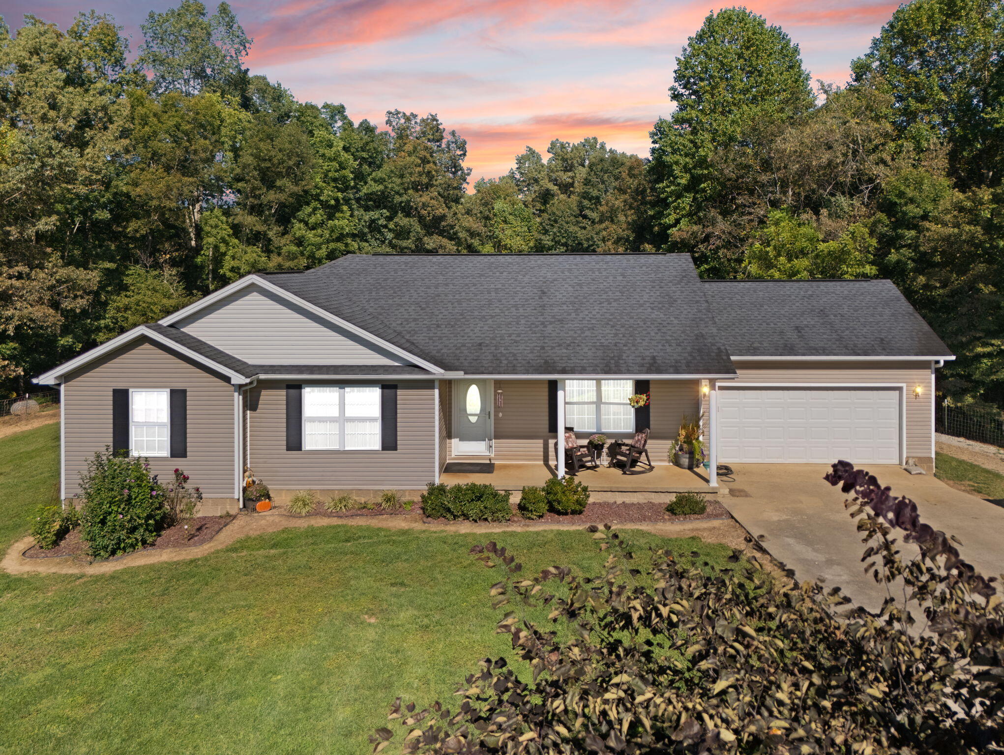 141 Parker Lane Property Photo 1