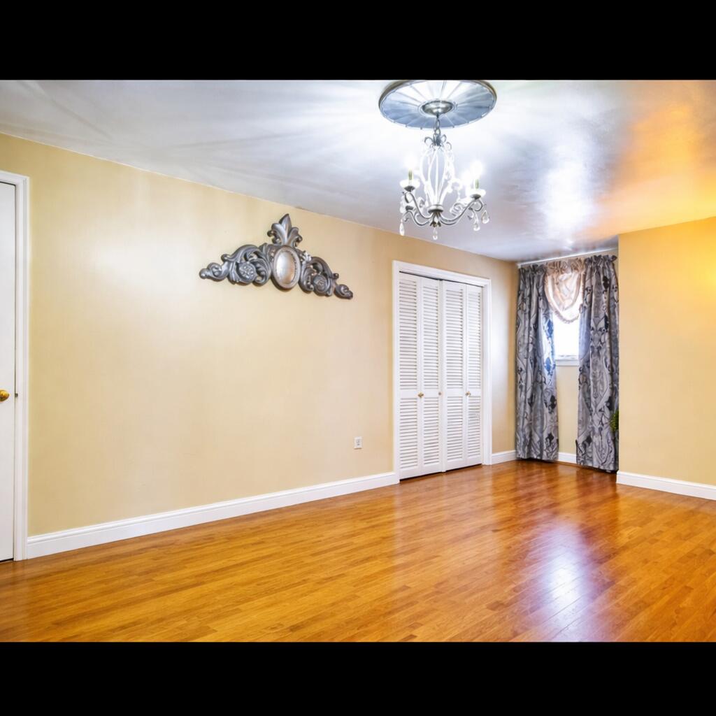 735 Whitley Street Property Photo 22