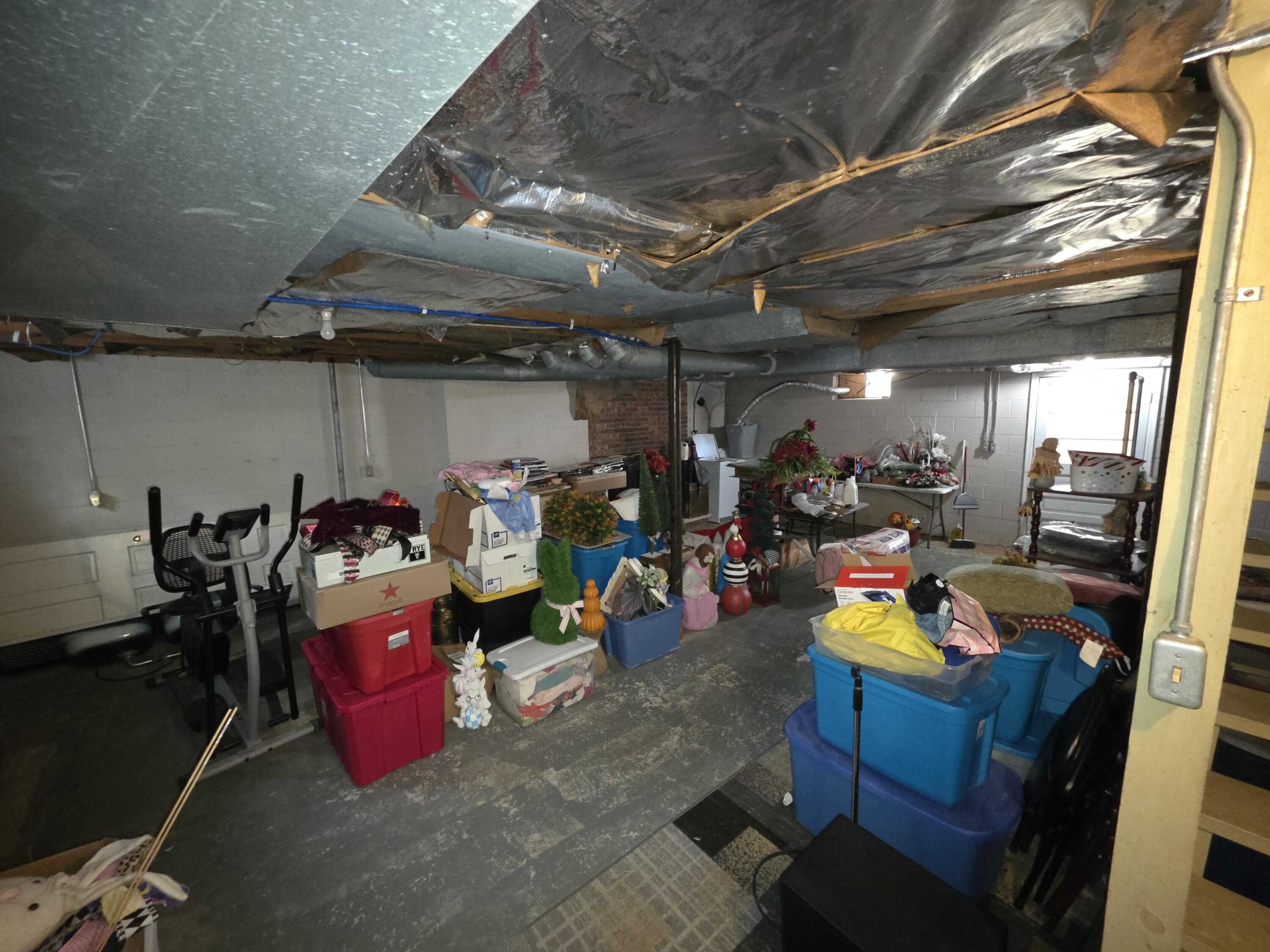 735 Whitley Street Property Photo 31
