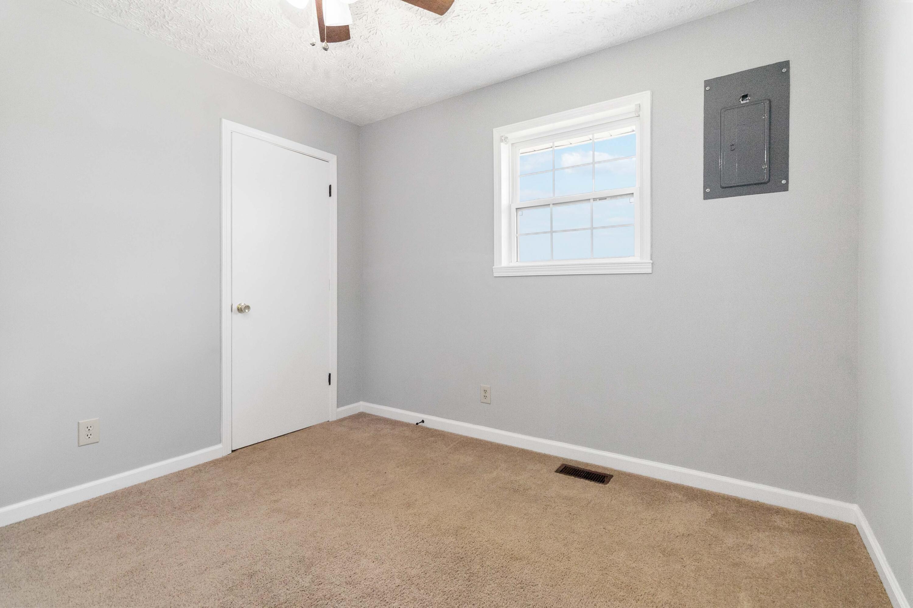 175 Robin Drive Property Photo 14