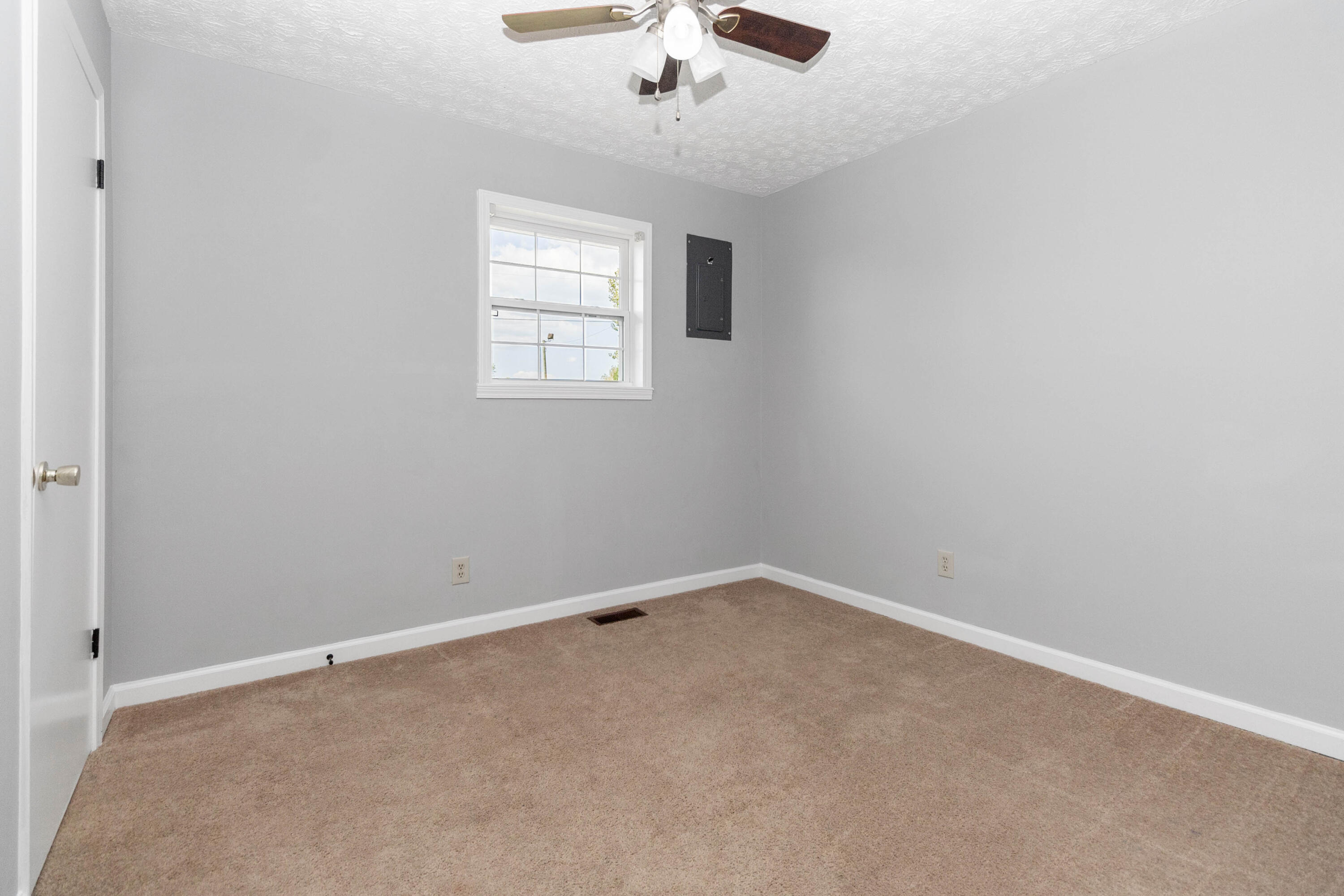 175 Robin Drive Property Photo 16