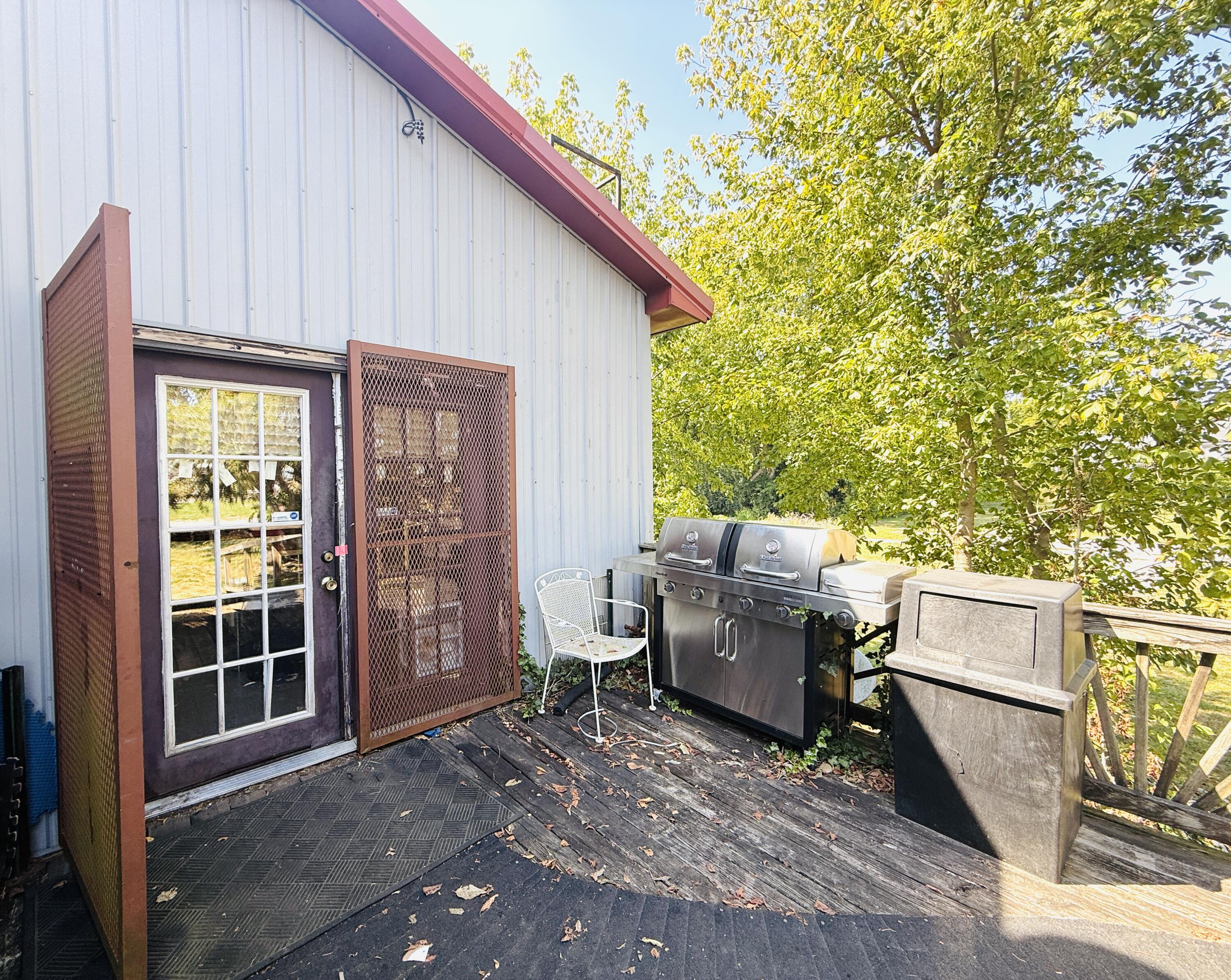 105 W Main Street Property Photo 72