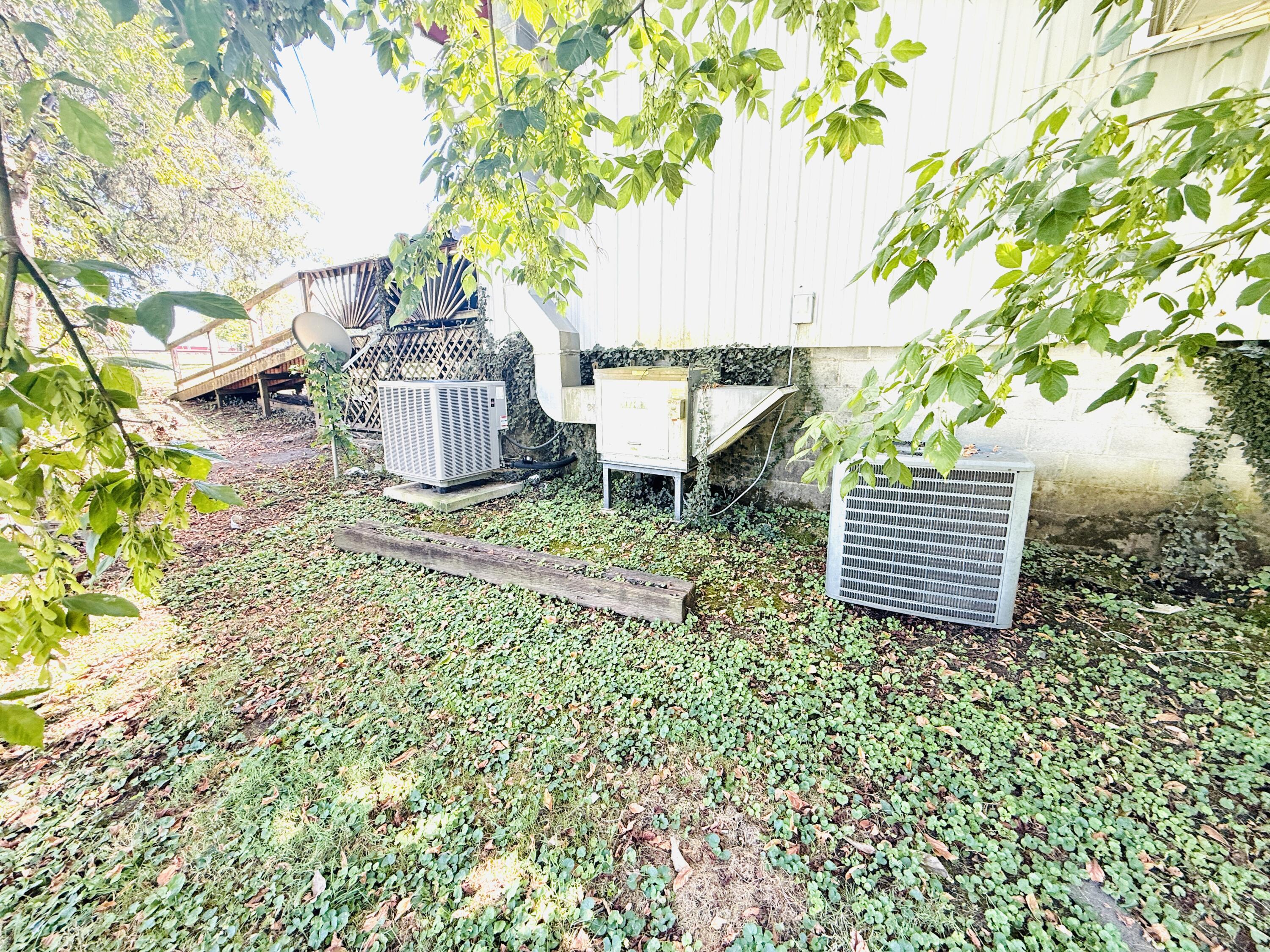 105 W Main Street Property Photo 78
