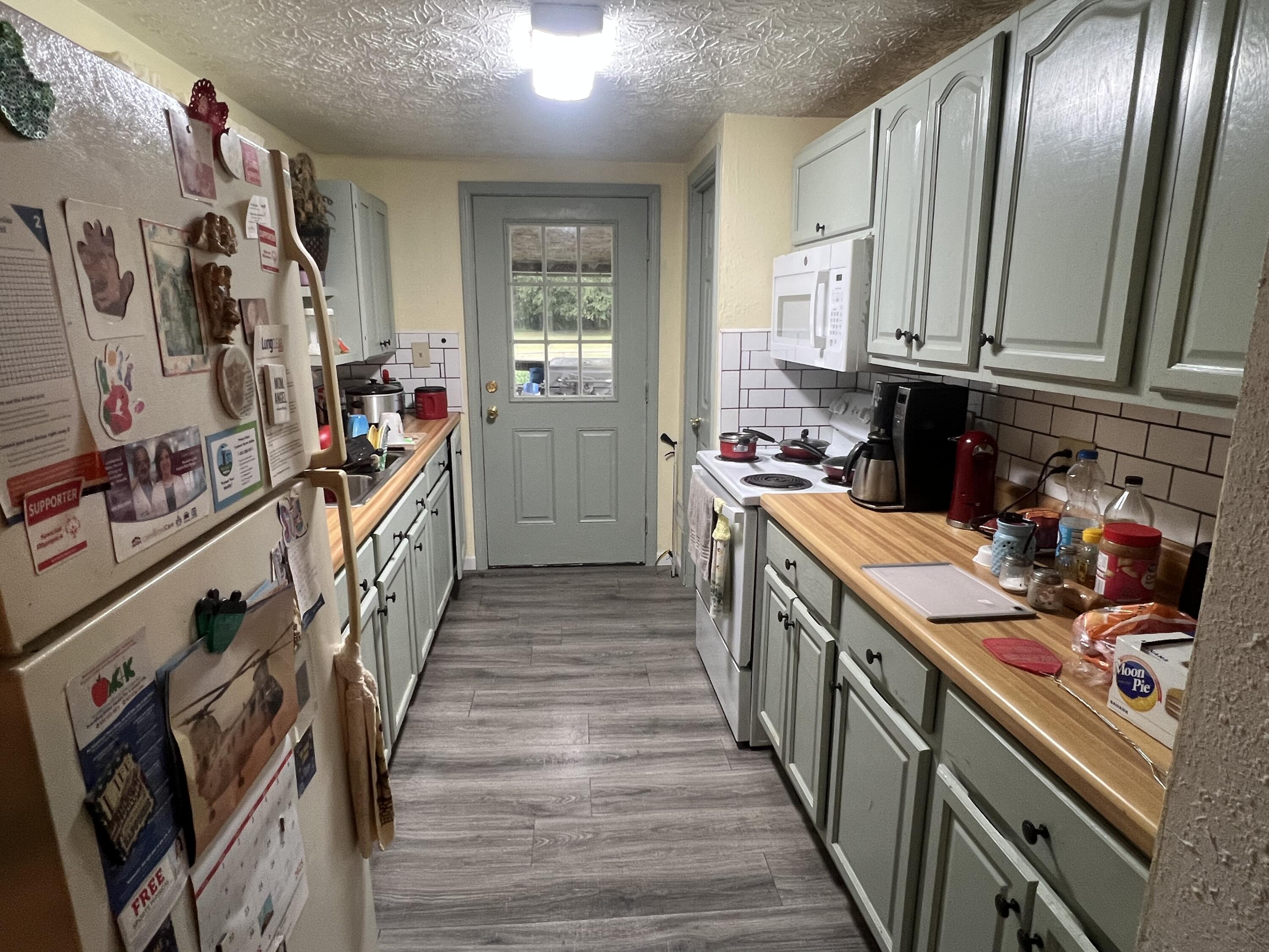1100 Balkan Road Property Photo 2