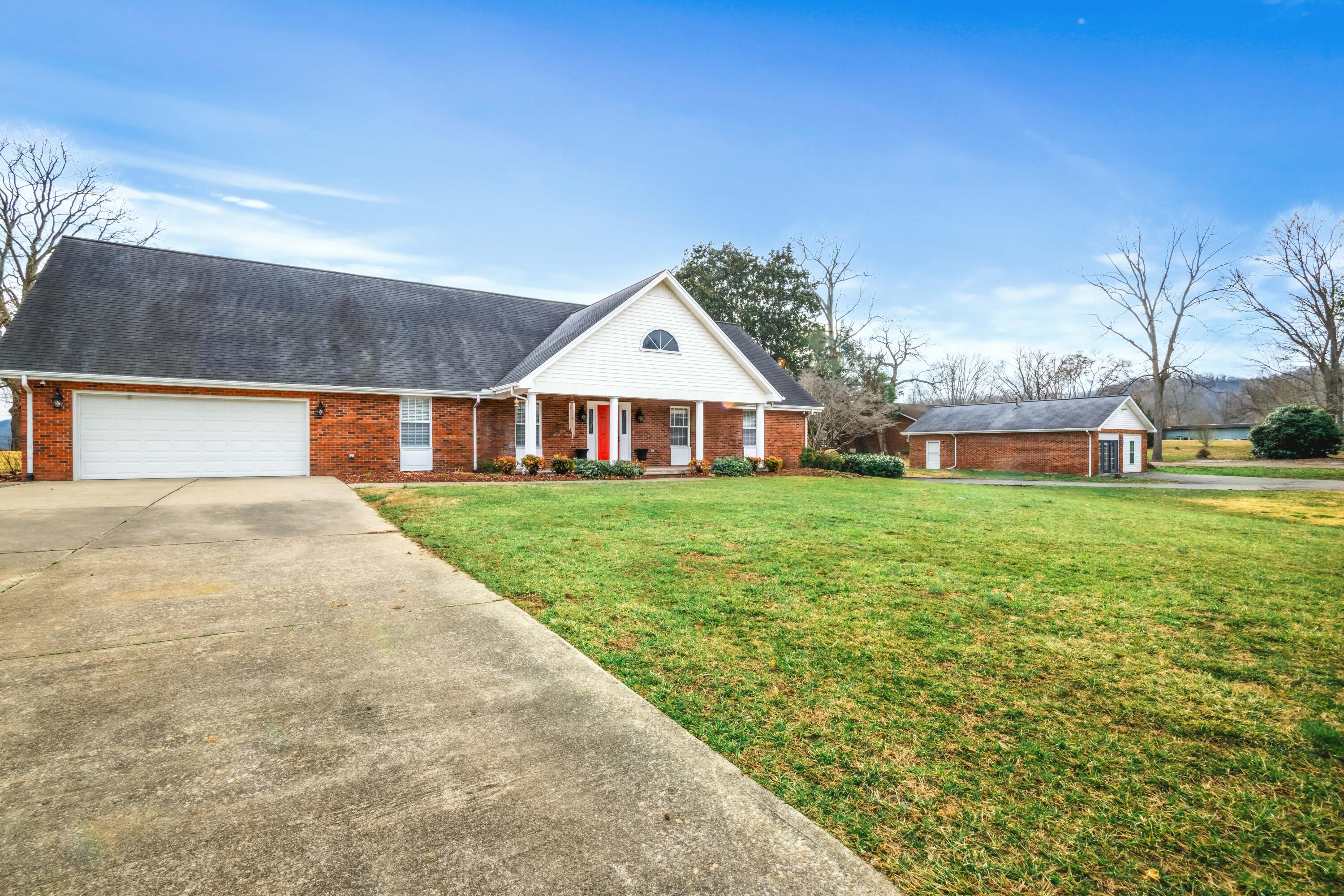 110 Locklin Drive Property Photo 3