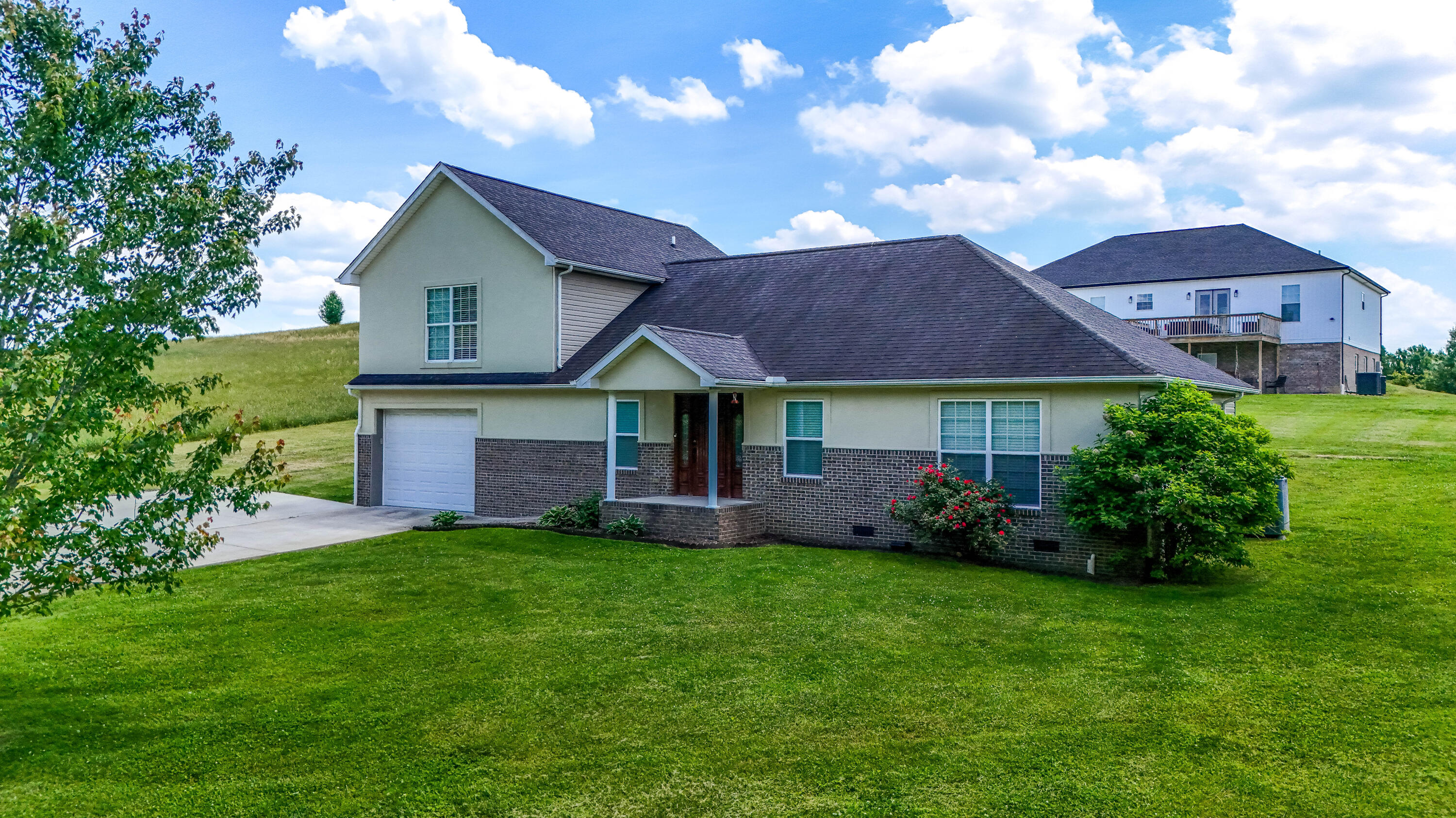 557 Cold Hill Road Property Photo 2