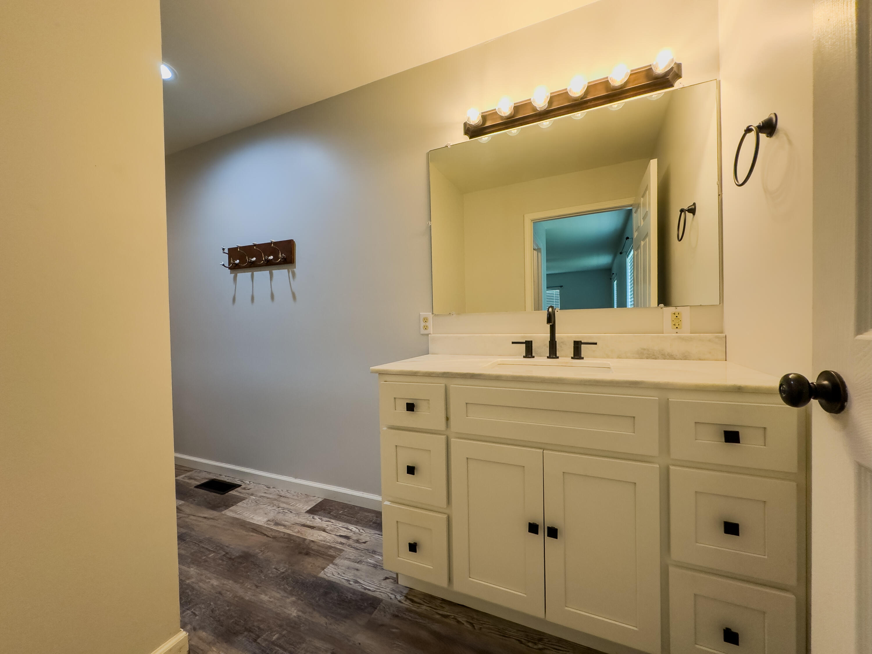 557 Cold Hill Road Property Photo 13