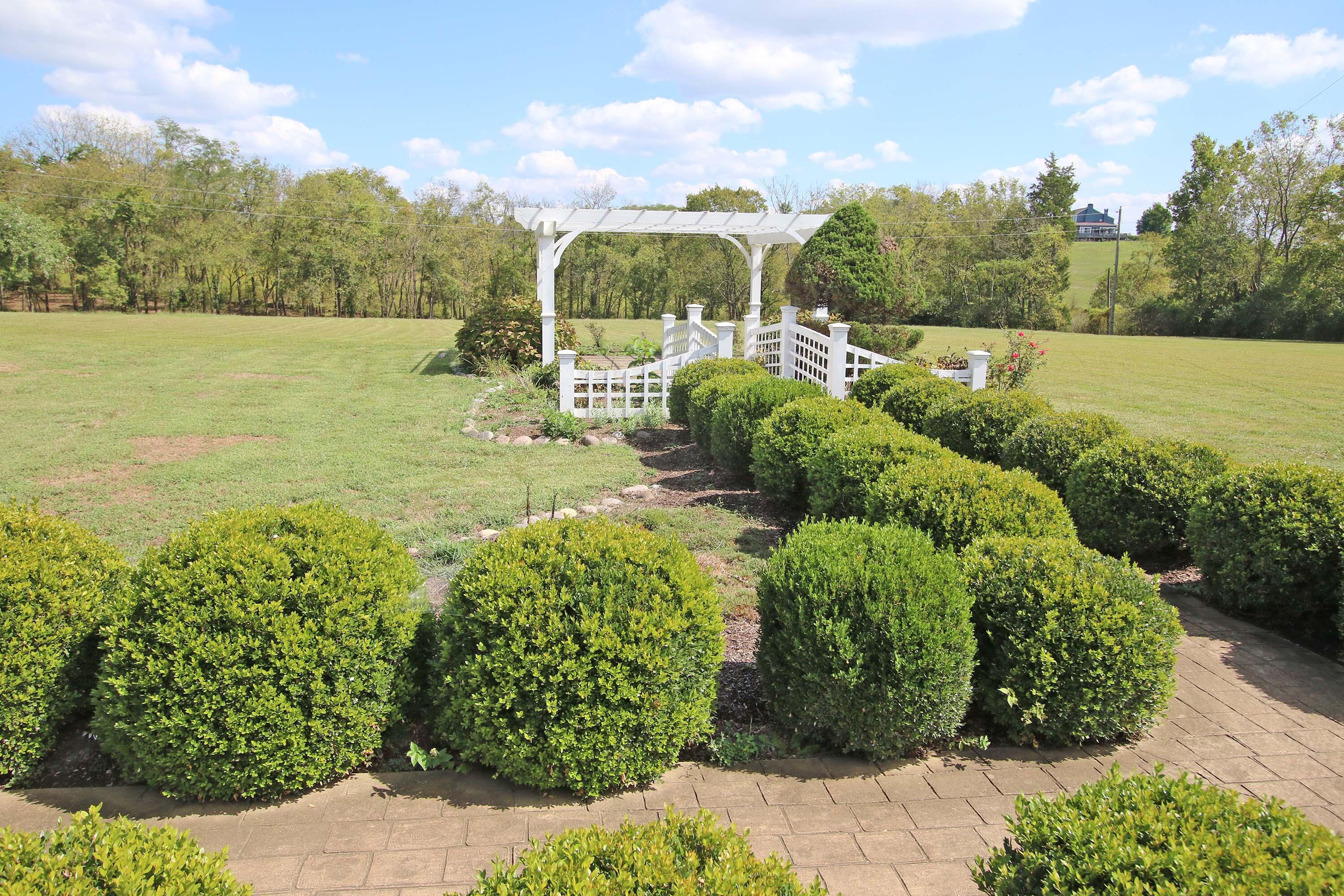 1010 Steele Road Property Photo 45