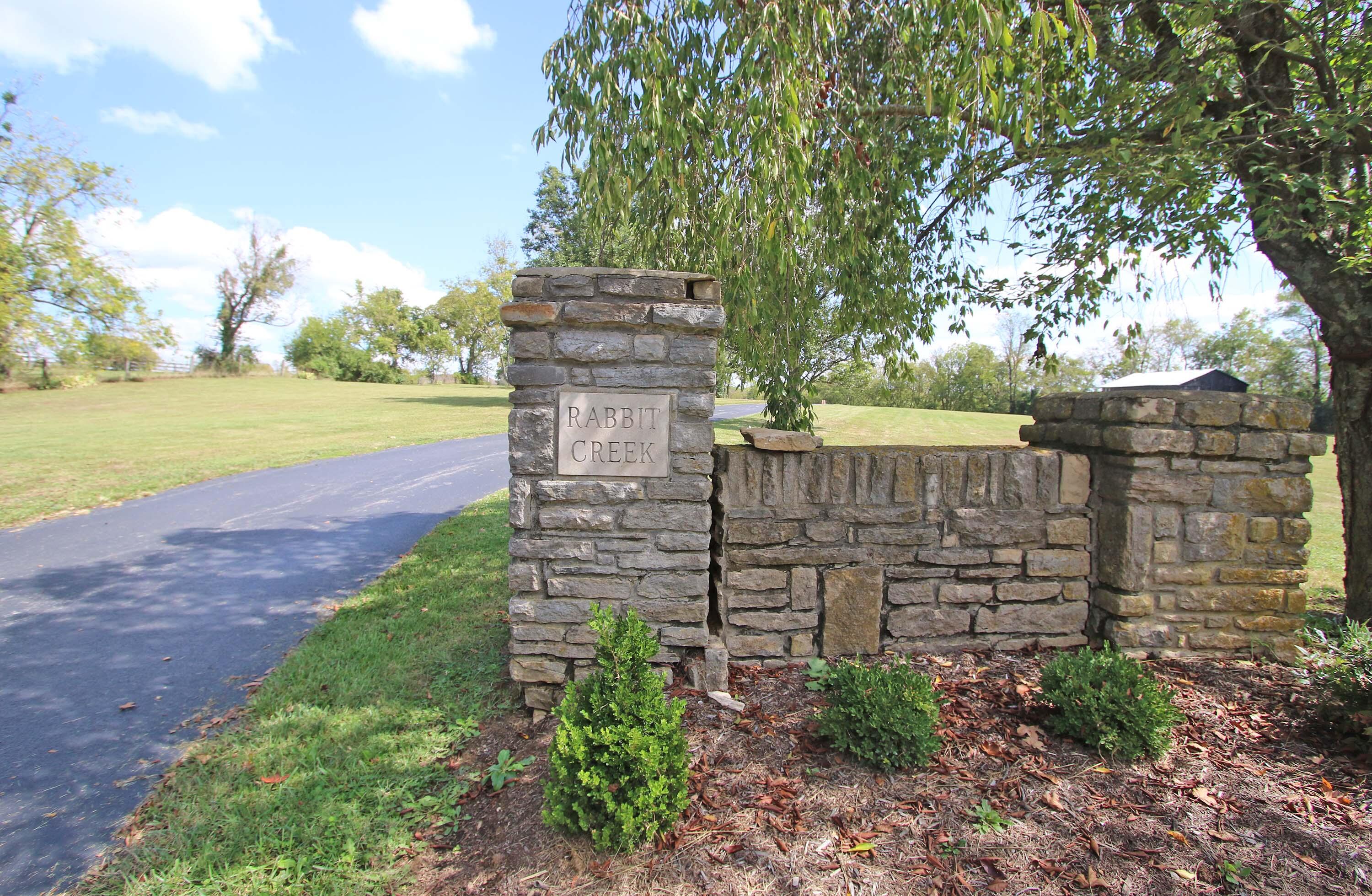 1010 Steele Road Property Photo 4
