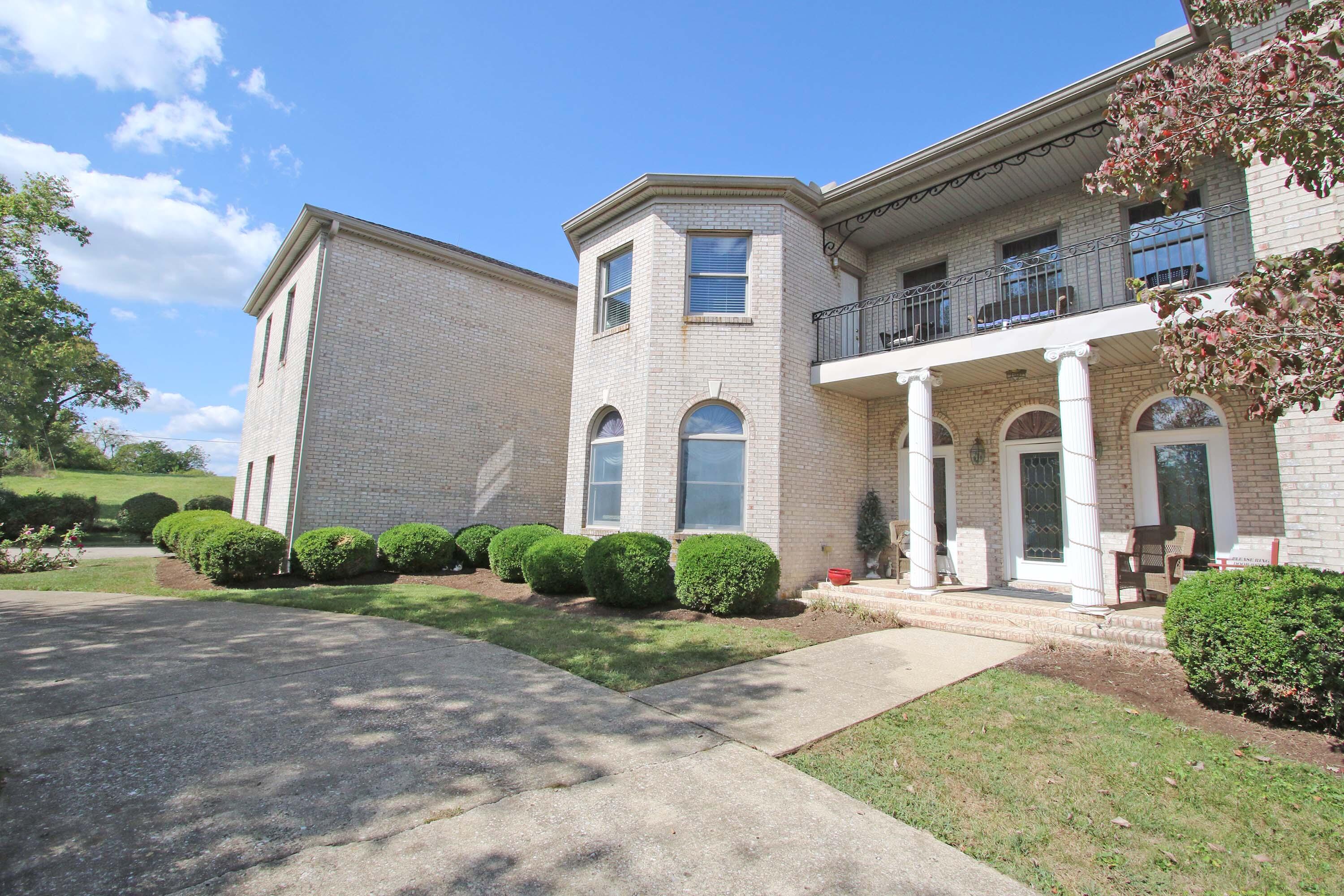 1010 Steele Road Property Photo 7