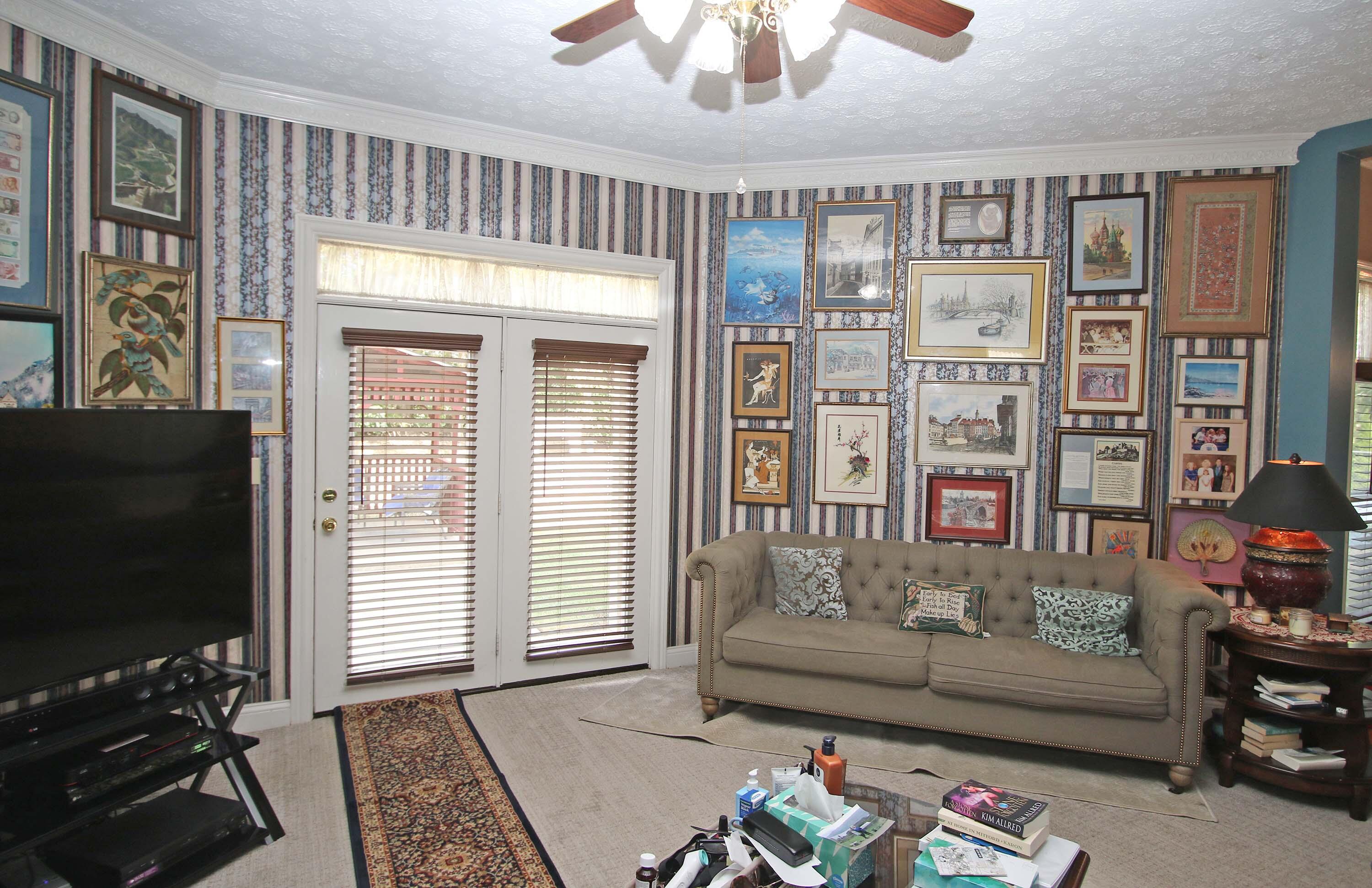 1010 Steele Road Property Photo 13