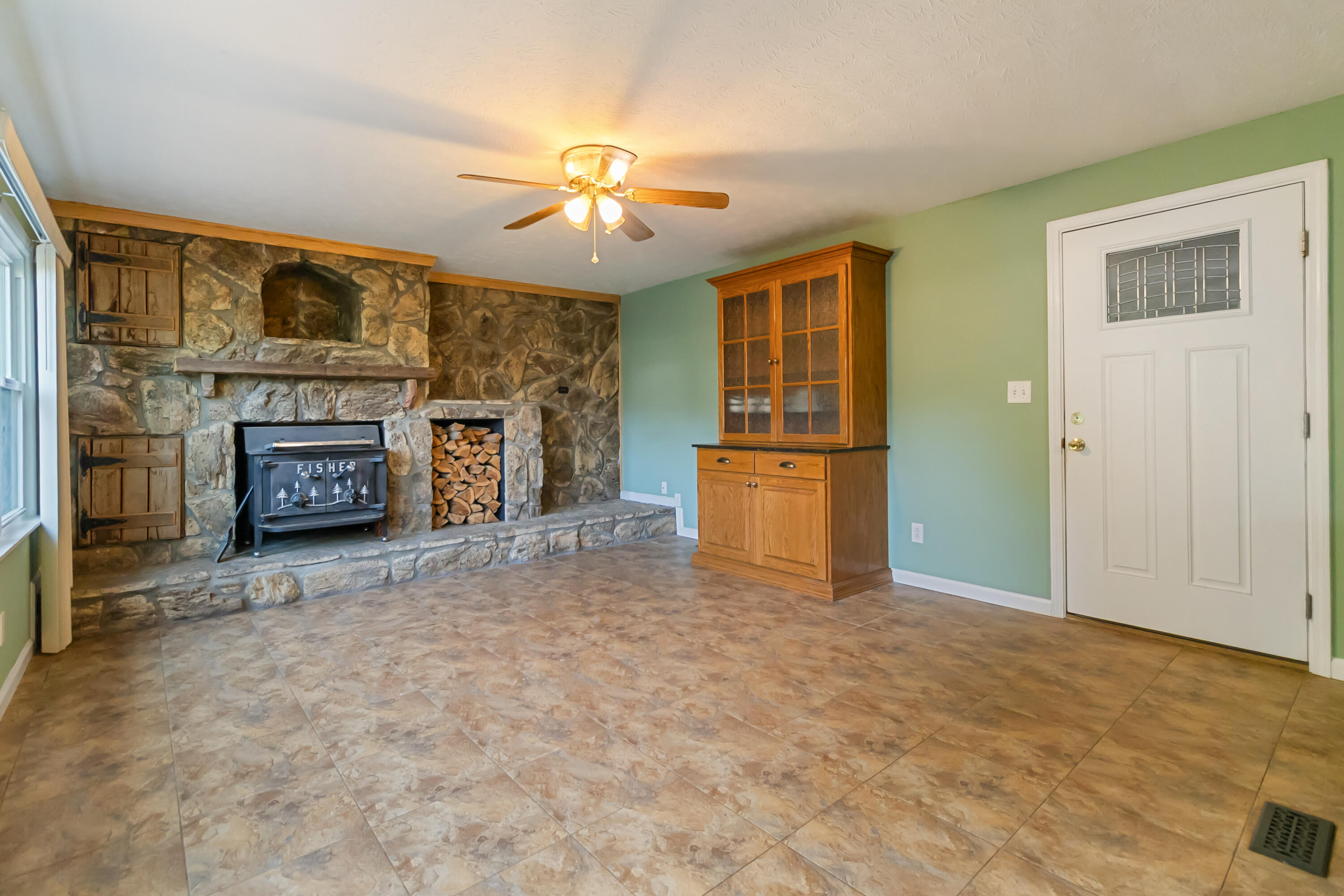 109 Calumet Drive Property Photo 11