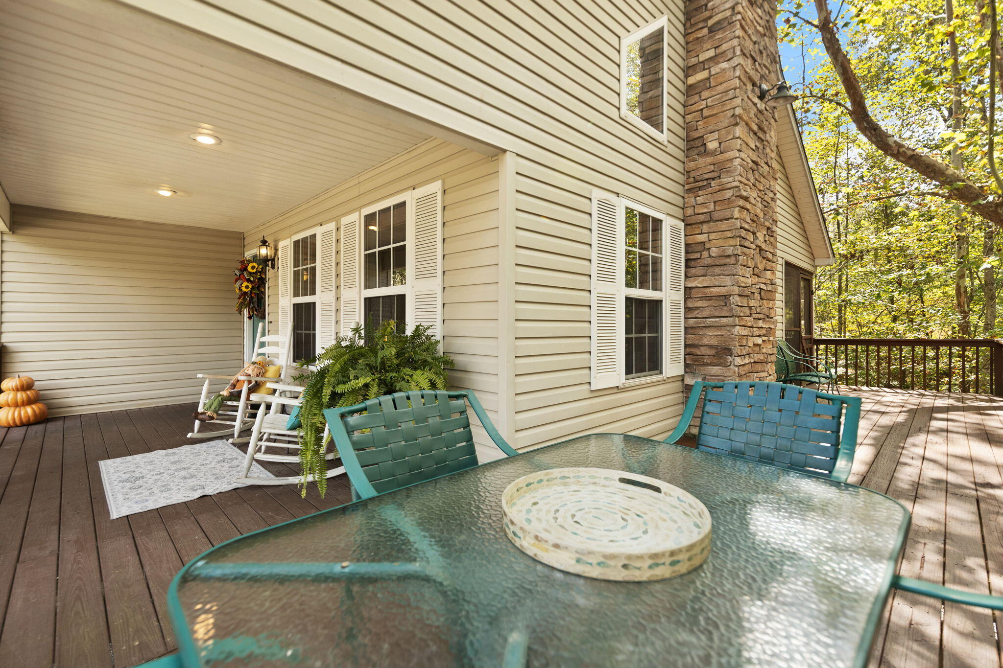 53 Clover Leaf Circle Property Photo 5