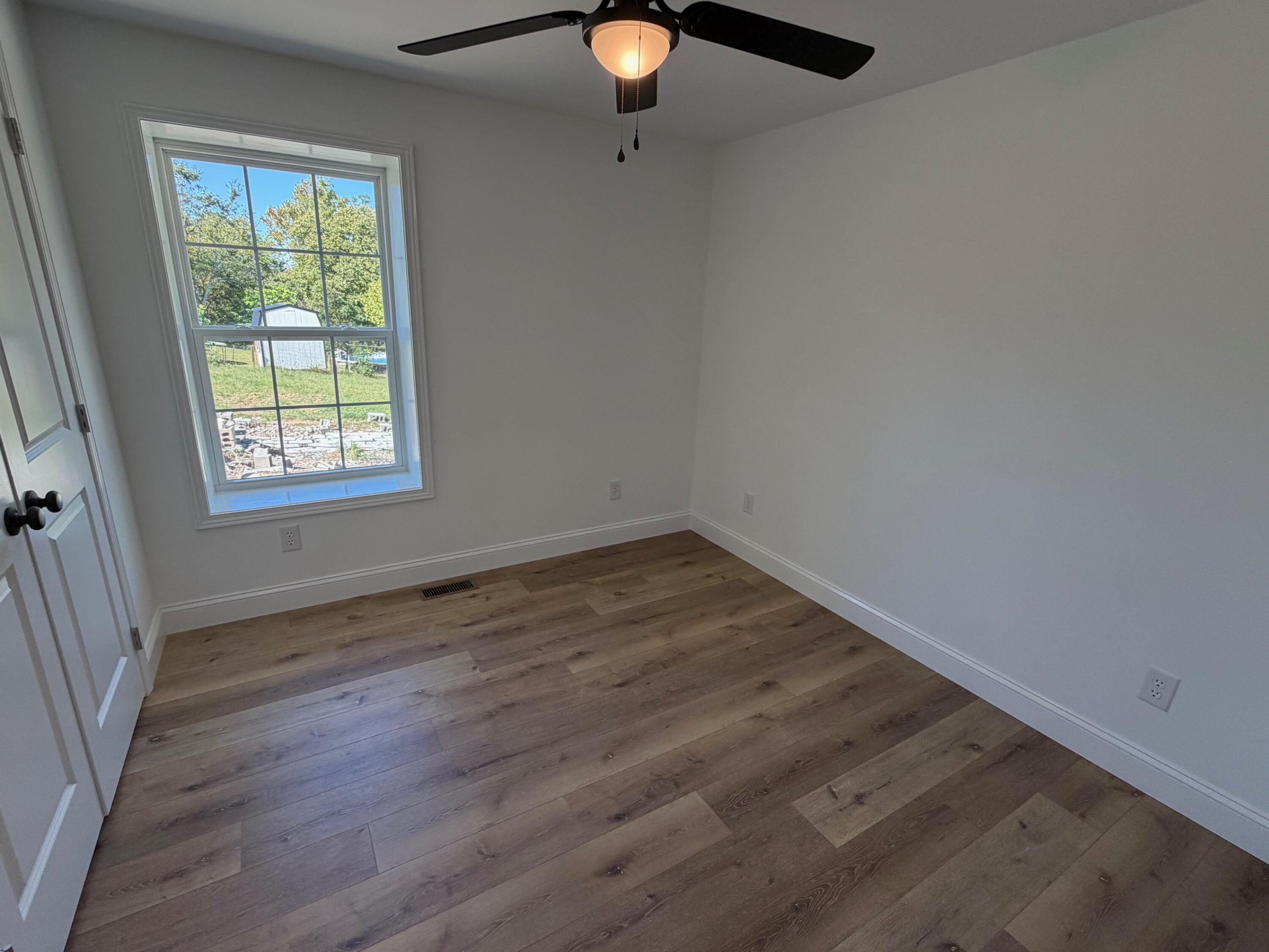 1700 Gordon Hill Pike Property Photo 9