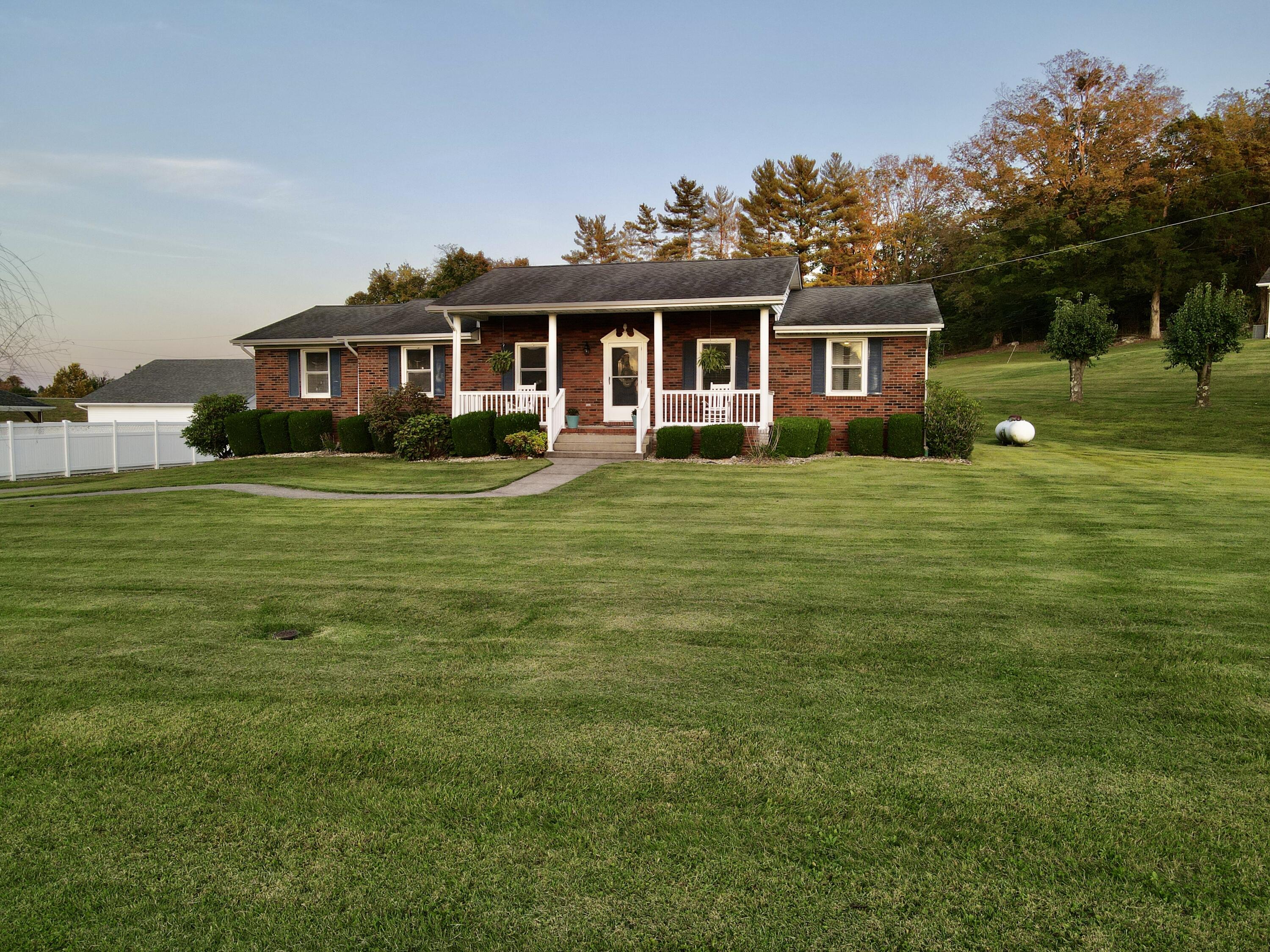 207 Maretburg Road Property Photo 4